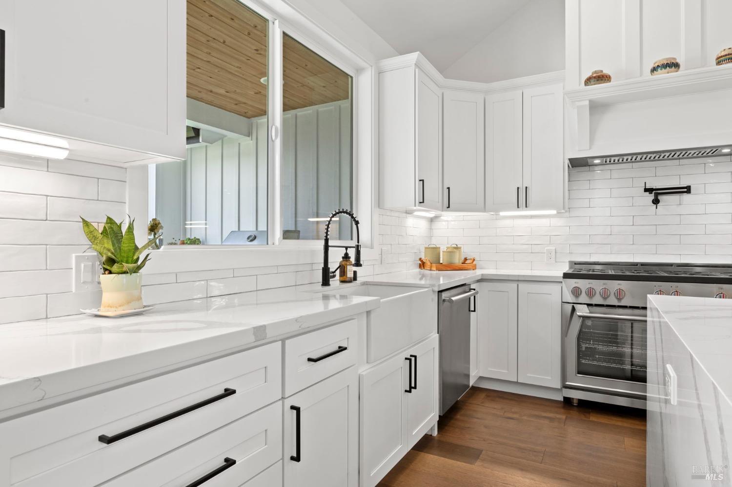 Detail Gallery Image 20 of 59 For 3750 Sawgrass Pl, Santa Rosa,  CA 95403 - 4 Beds | 3/1 Baths