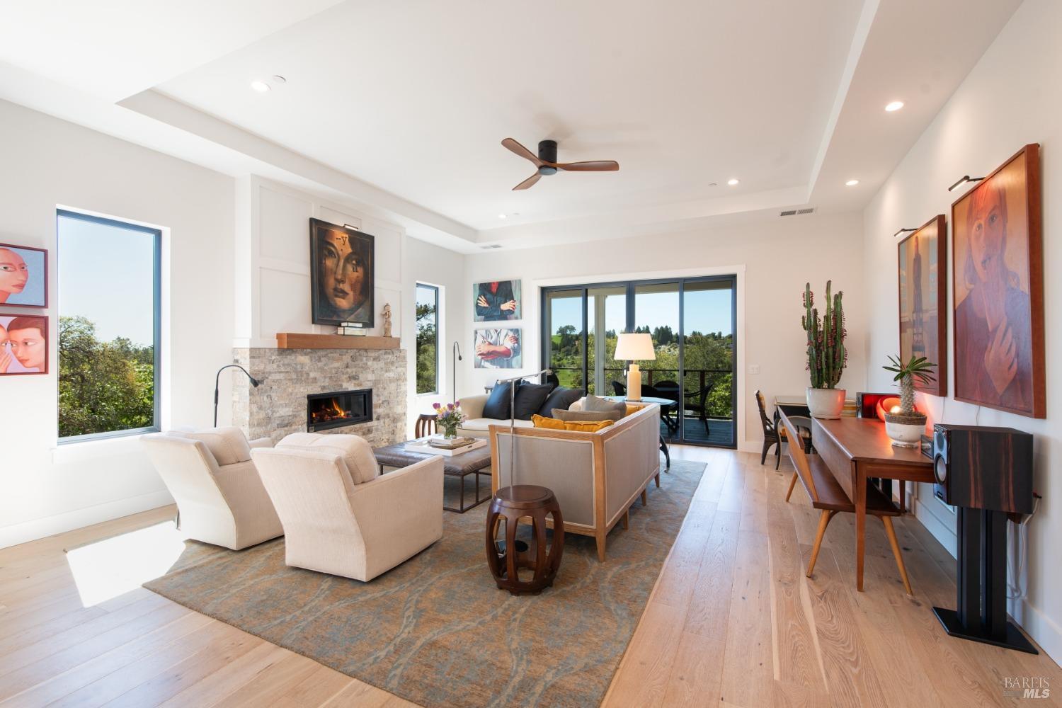 Detail Gallery Image 1 of 1 For 3664 Crown Hill Dr, Santa Rosa,  CA 95404 - 5 Beds | 4 Baths