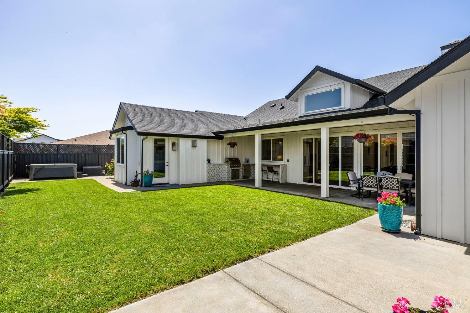 Detail Gallery Image 46 of 59 For 3750 Sawgrass Pl, Santa Rosa,  CA 95403 - 4 Beds | 3/1 Baths
