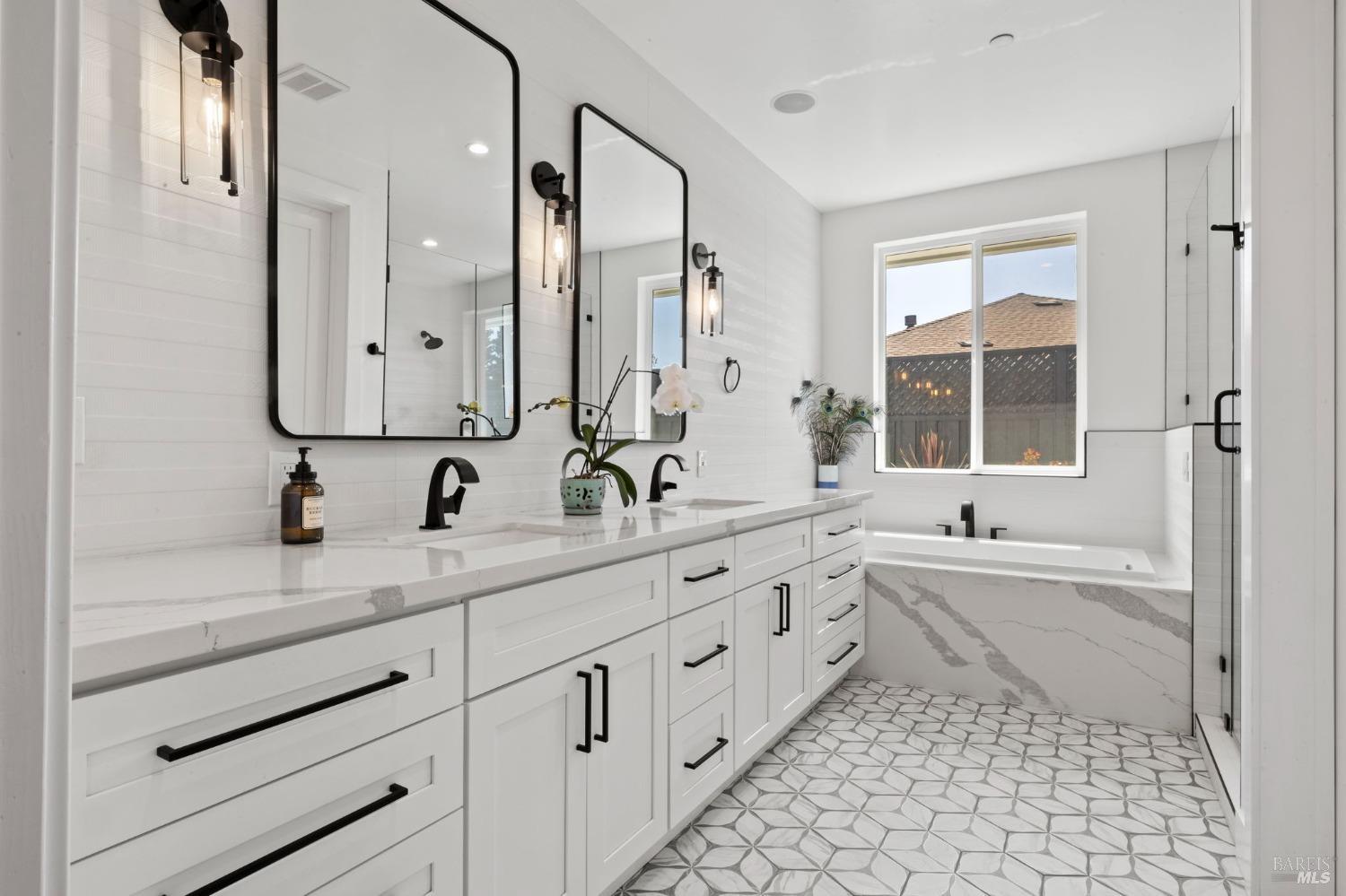 Detail Gallery Image 32 of 59 For 3750 Sawgrass Pl, Santa Rosa,  CA 95403 - 4 Beds | 3/1 Baths