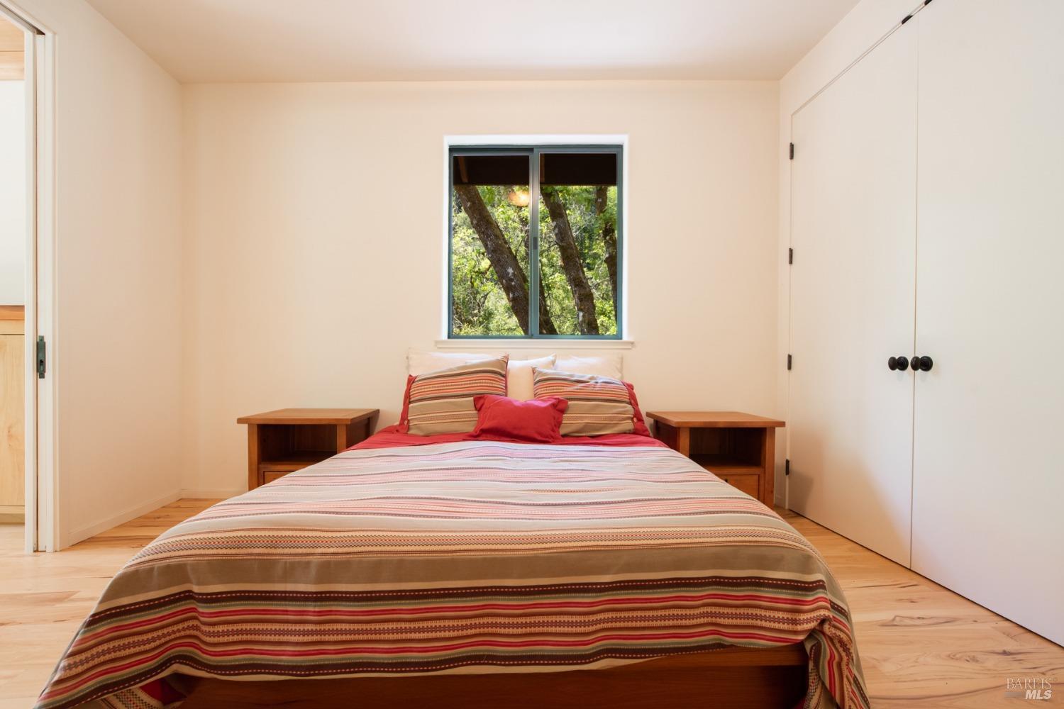 Detail Gallery Image 11 of 35 For 16300 Yerba Santa Rd, Geyserville,  CA 95441 - 1 Beds | 1 Baths