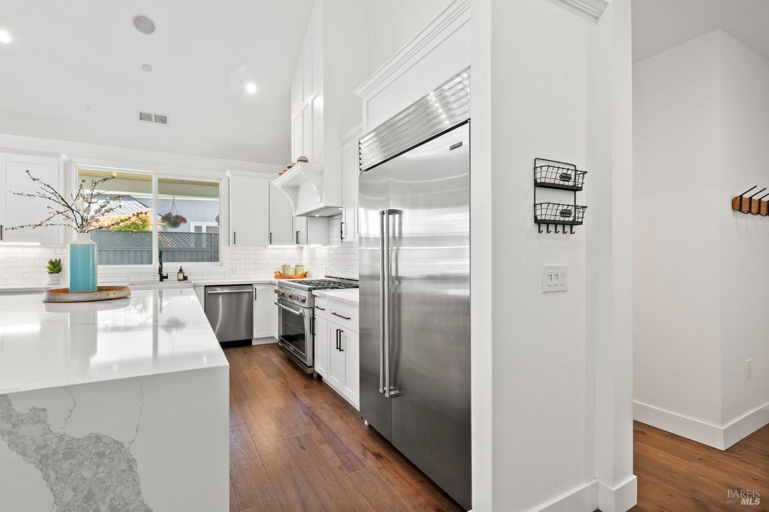 Detail Gallery Image 18 of 59 For 3750 Sawgrass Pl, Santa Rosa,  CA 95403 - 4 Beds | 3/1 Baths