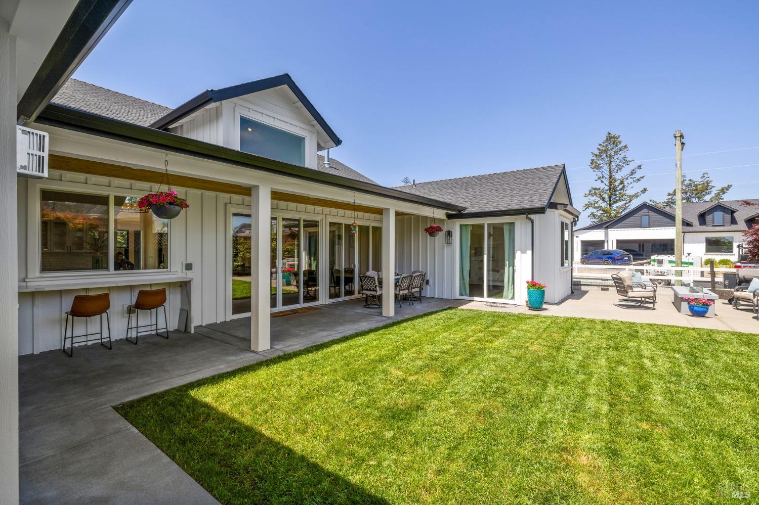Detail Gallery Image 44 of 59 For 3750 Sawgrass Pl, Santa Rosa,  CA 95403 - 4 Beds | 3/1 Baths