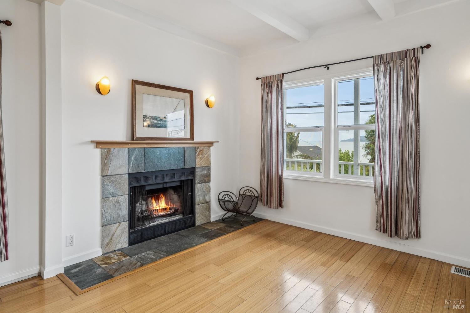 Detail Gallery Image 8 of 76 For 58 Main St, San Rafael,  CA 94964 - 2 Beds | 2 Baths