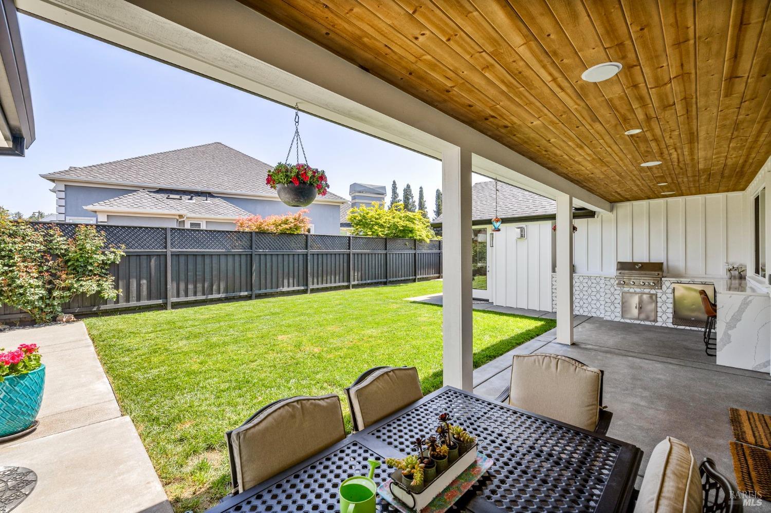 Detail Gallery Image 42 of 59 For 3750 Sawgrass Pl, Santa Rosa,  CA 95403 - 4 Beds | 3/1 Baths
