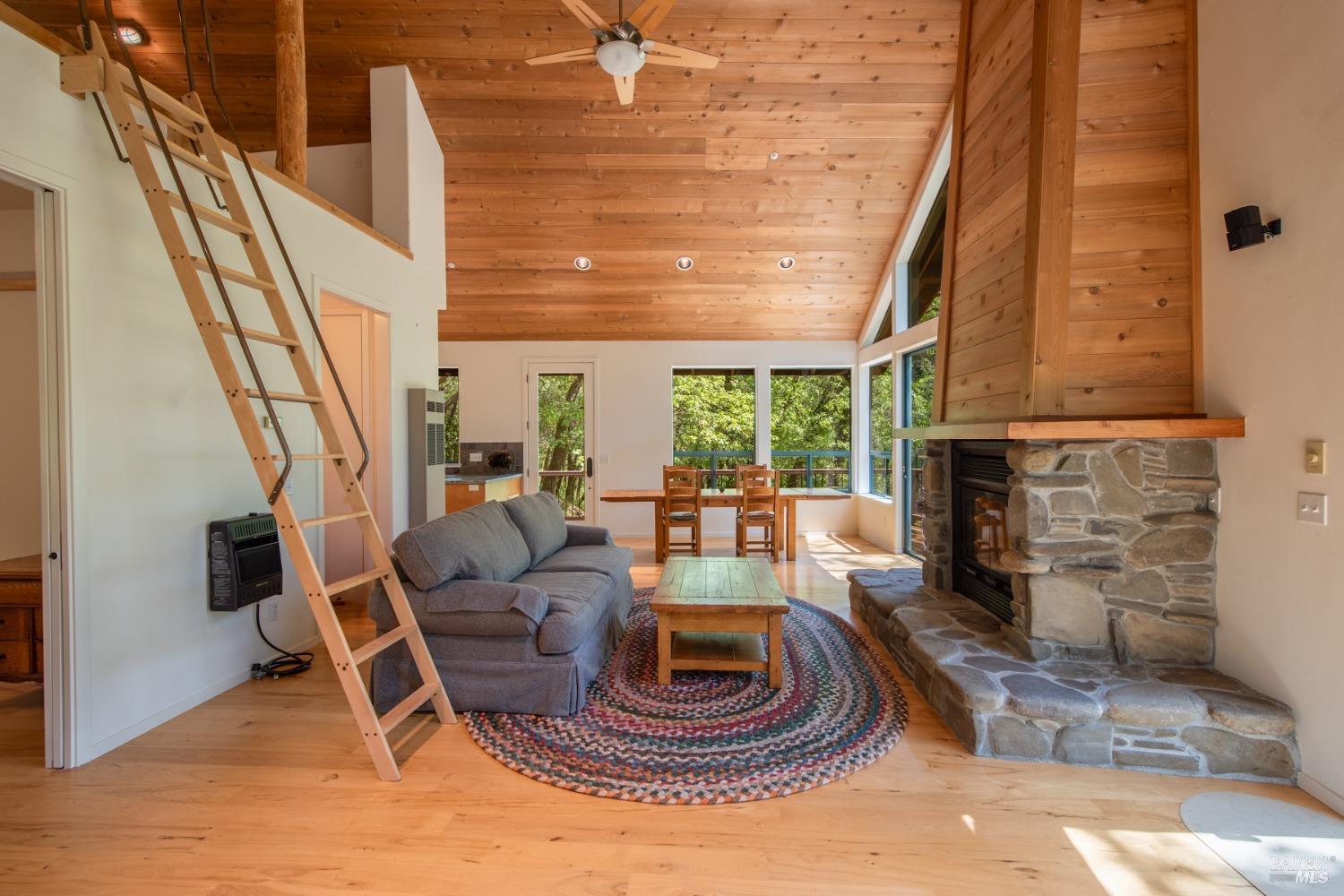 Detail Gallery Image 8 of 35 For 16300 Yerba Santa Rd, Geyserville,  CA 95441 - 1 Beds | 1 Baths