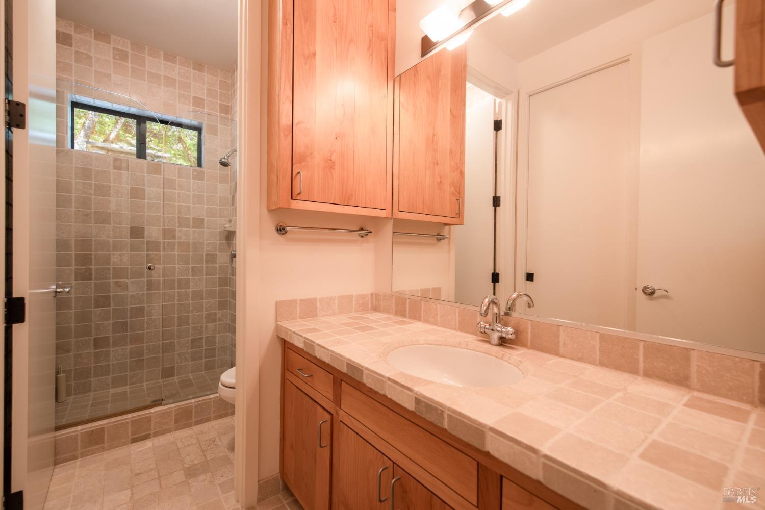 Detail Gallery Image 13 of 35 For 16300 Yerba Santa Rd, Geyserville,  CA 95441 - 1 Beds | 1 Baths
