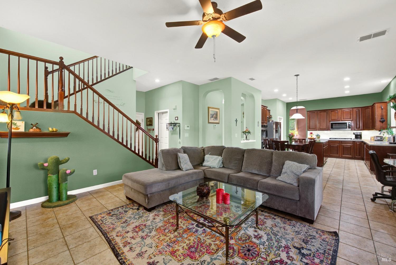 Detail Gallery Image 37 of 77 For 900 Shelter Cove Ct, Vacaville,  CA 95688 - 5 Beds | 3 Baths