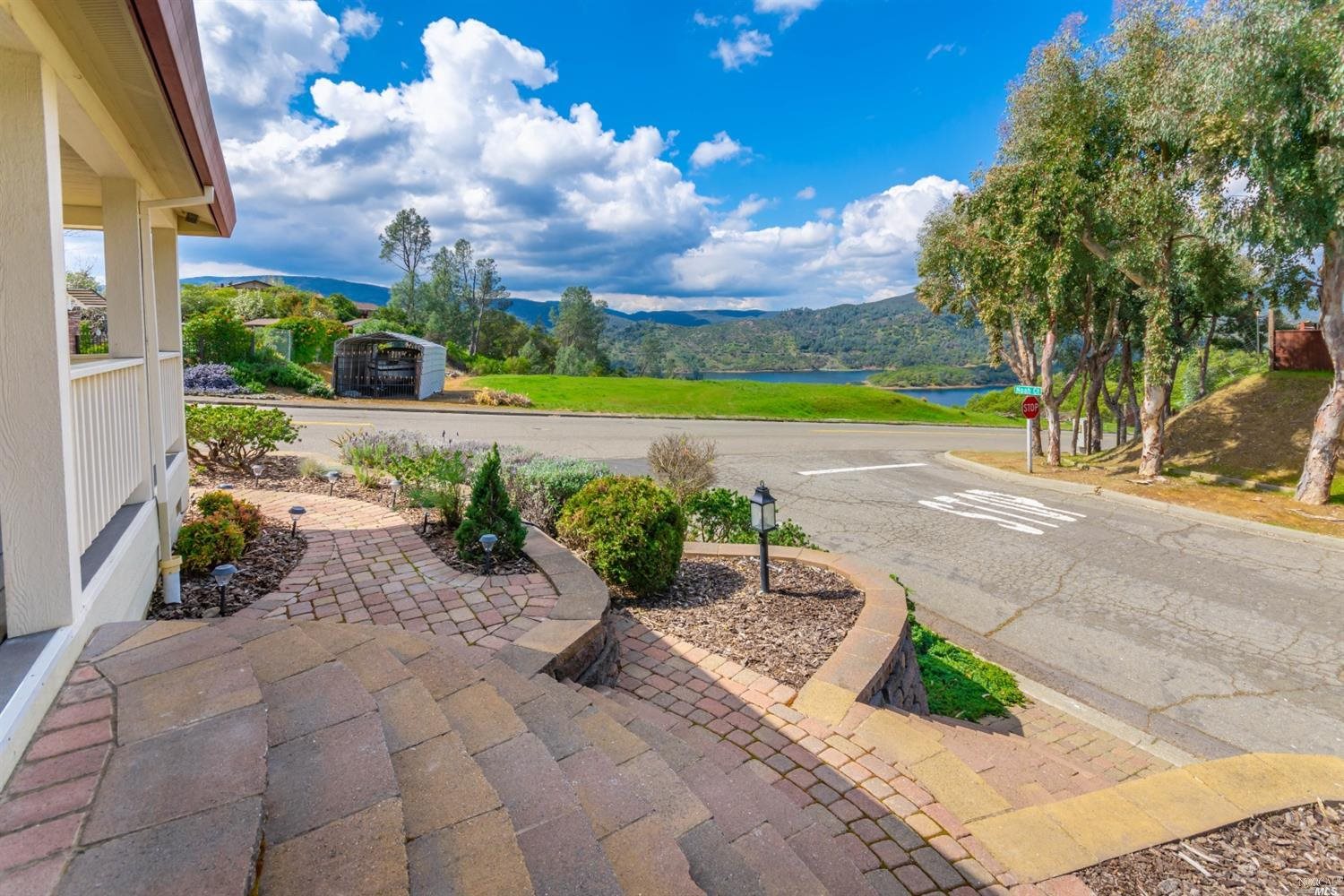 Detail Gallery Image 6 of 79 For 1300 Steele Canyon Rd, Napa,  CA 94558 - 4 Beds | 3 Baths