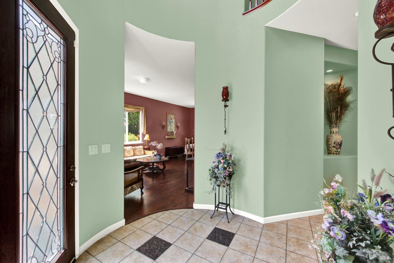 Detail Gallery Image 12 of 77 For 900 Shelter Cove Ct, Vacaville,  CA 95688 - 5 Beds | 3 Baths