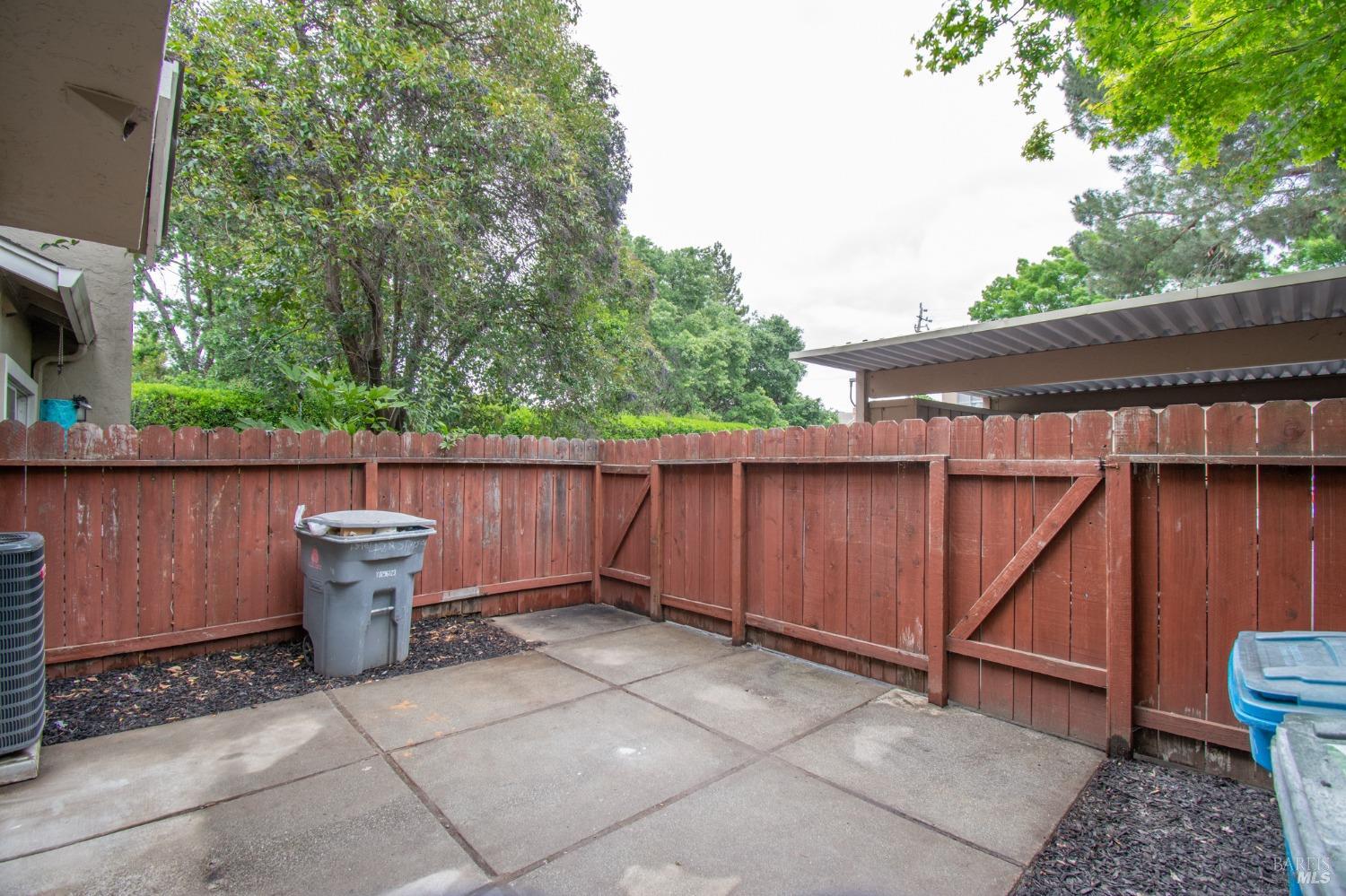 Stinson Avenue, Vacaville, California image 32