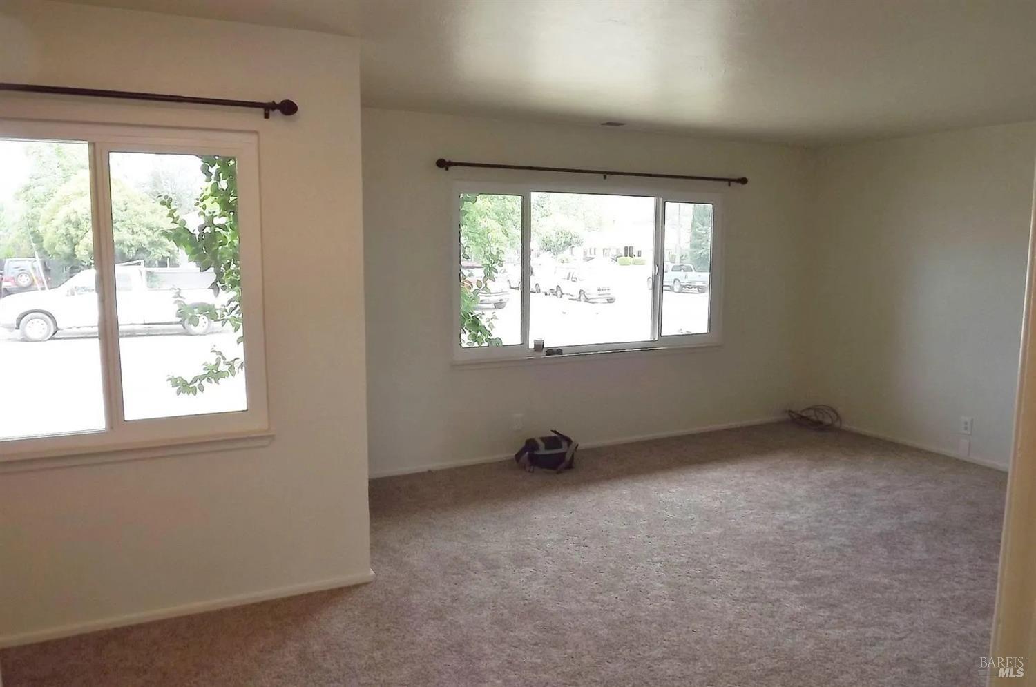 Detail Gallery Image 2 of 8 For 32 Blair St, Cloverdale,  CA 95425 - 3 Beds | 1 Baths