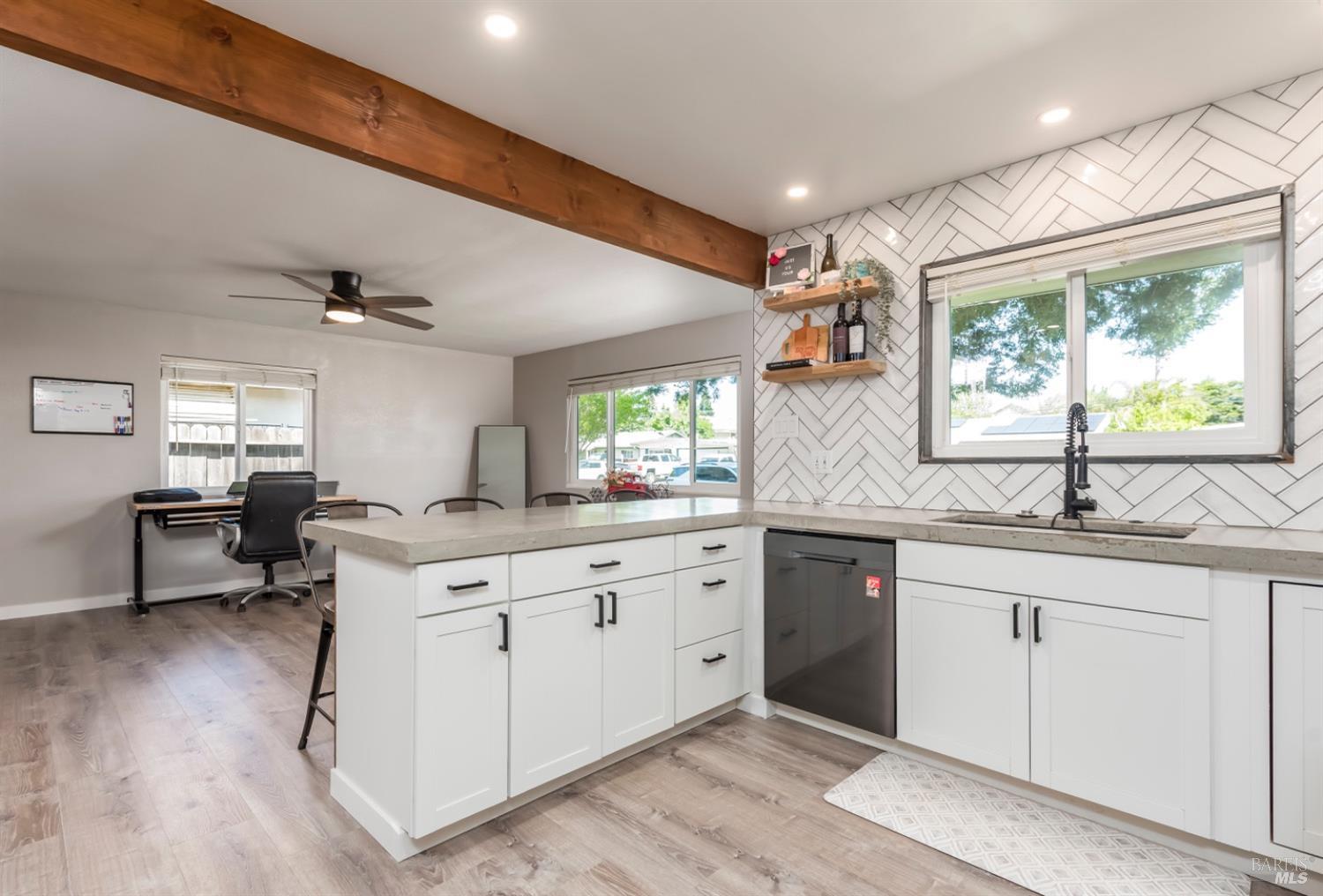 Detail Gallery Image 12 of 31 For 265 Juniper St, Vacaville,  CA 95688 - 3 Beds | 2 Baths