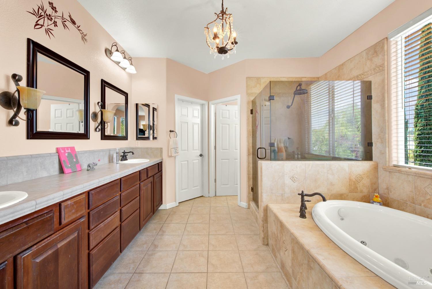 Detail Gallery Image 59 of 77 For 900 Shelter Cove Ct, Vacaville,  CA 95688 - 5 Beds | 3 Baths