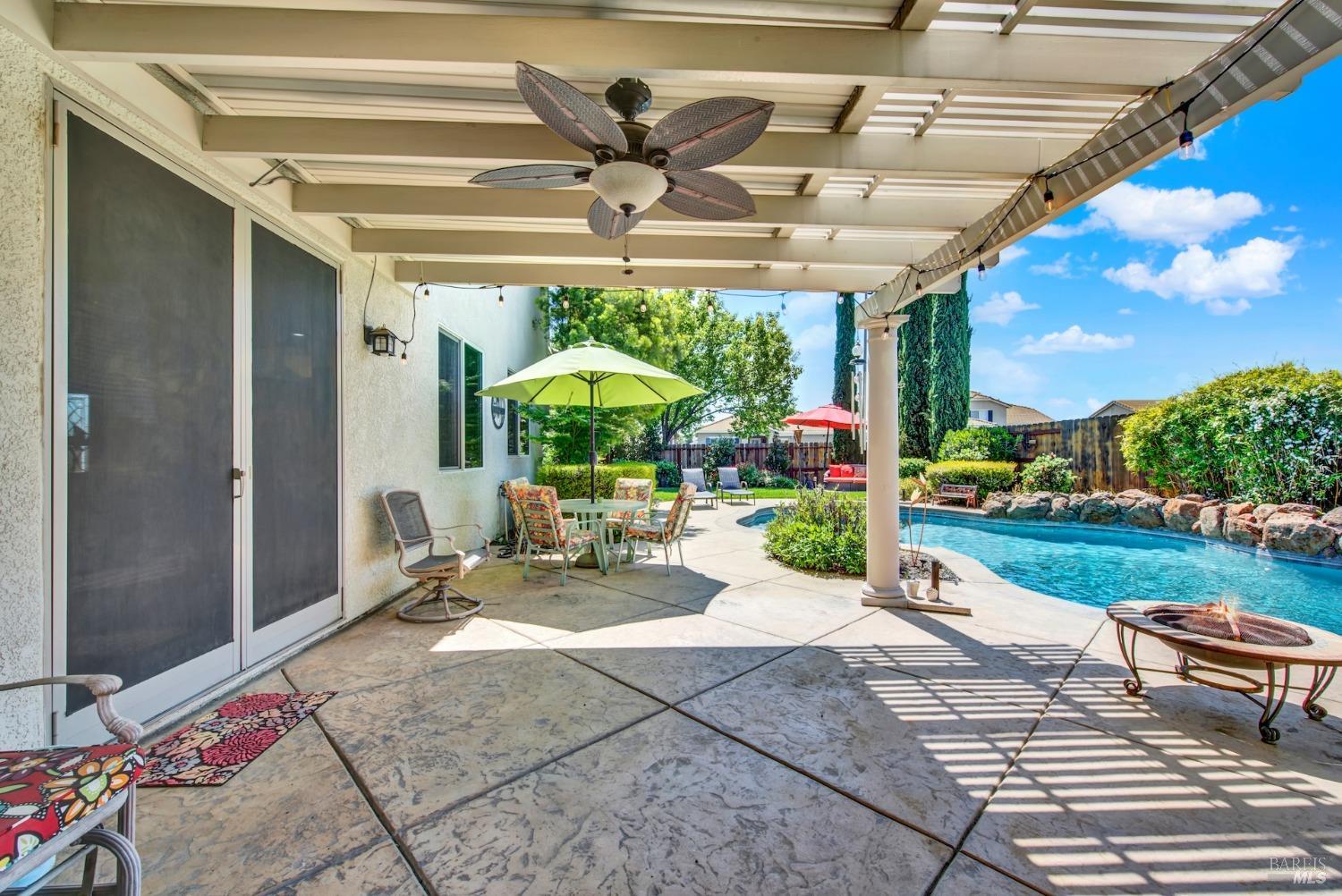 Detail Gallery Image 68 of 77 For 900 Shelter Cove Ct, Vacaville,  CA 95688 - 5 Beds | 3 Baths