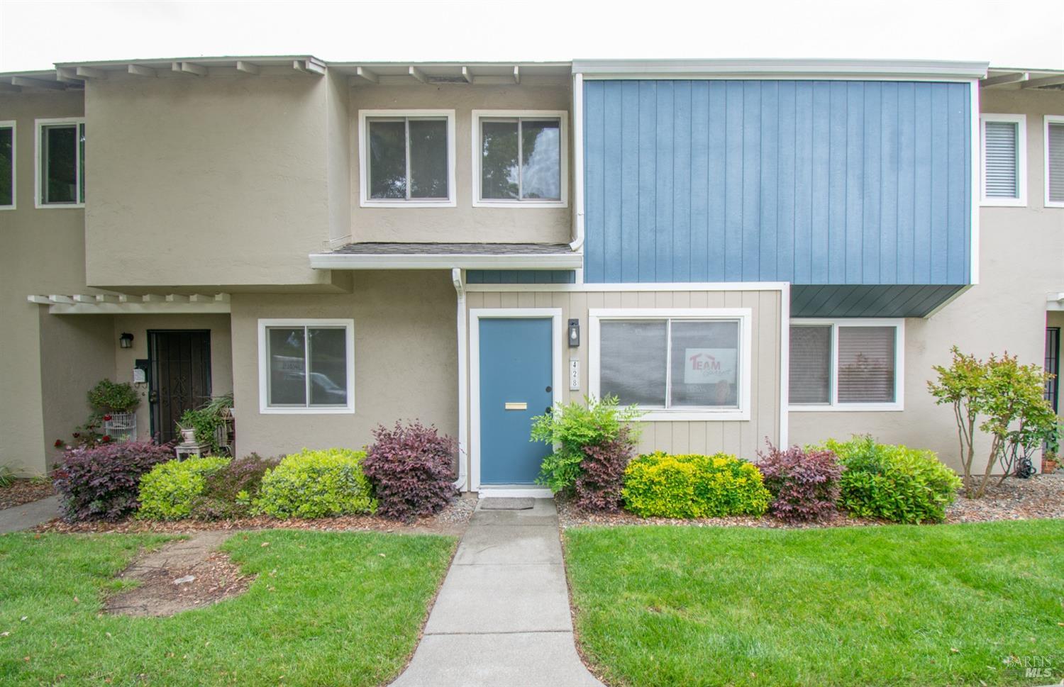 Detail Gallery Image 1 of 1 For 428 Stinson Ave, Vacaville,  CA 95688 - 3 Beds | 1/1 Baths