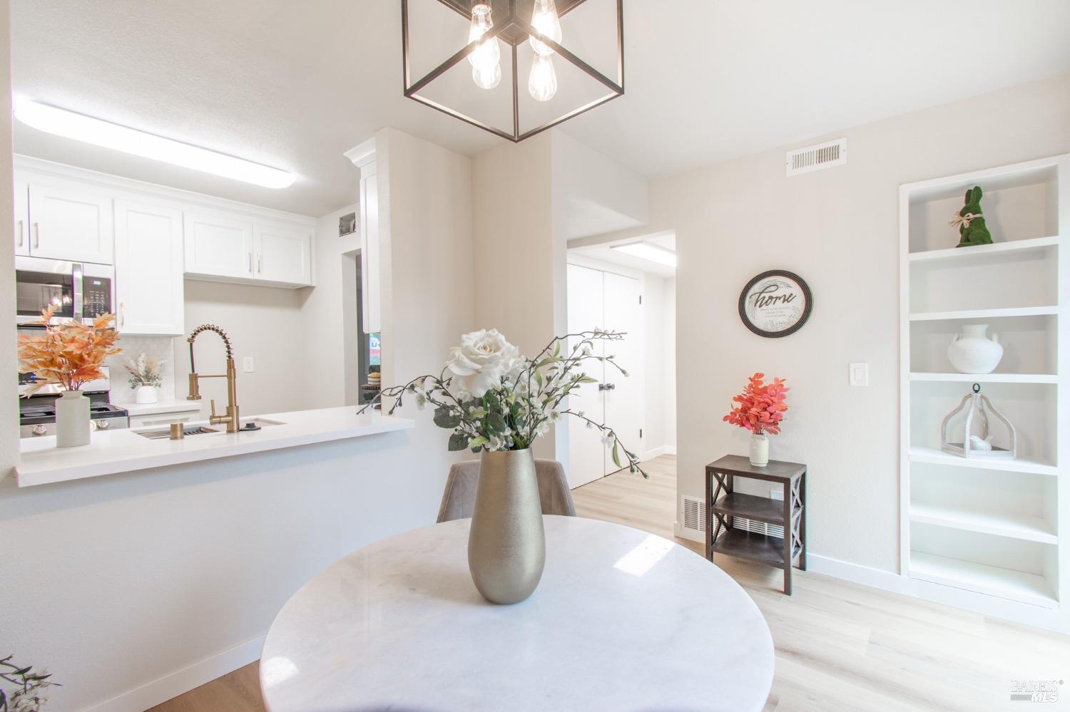 Stinson Avenue, Vacaville, California image 12