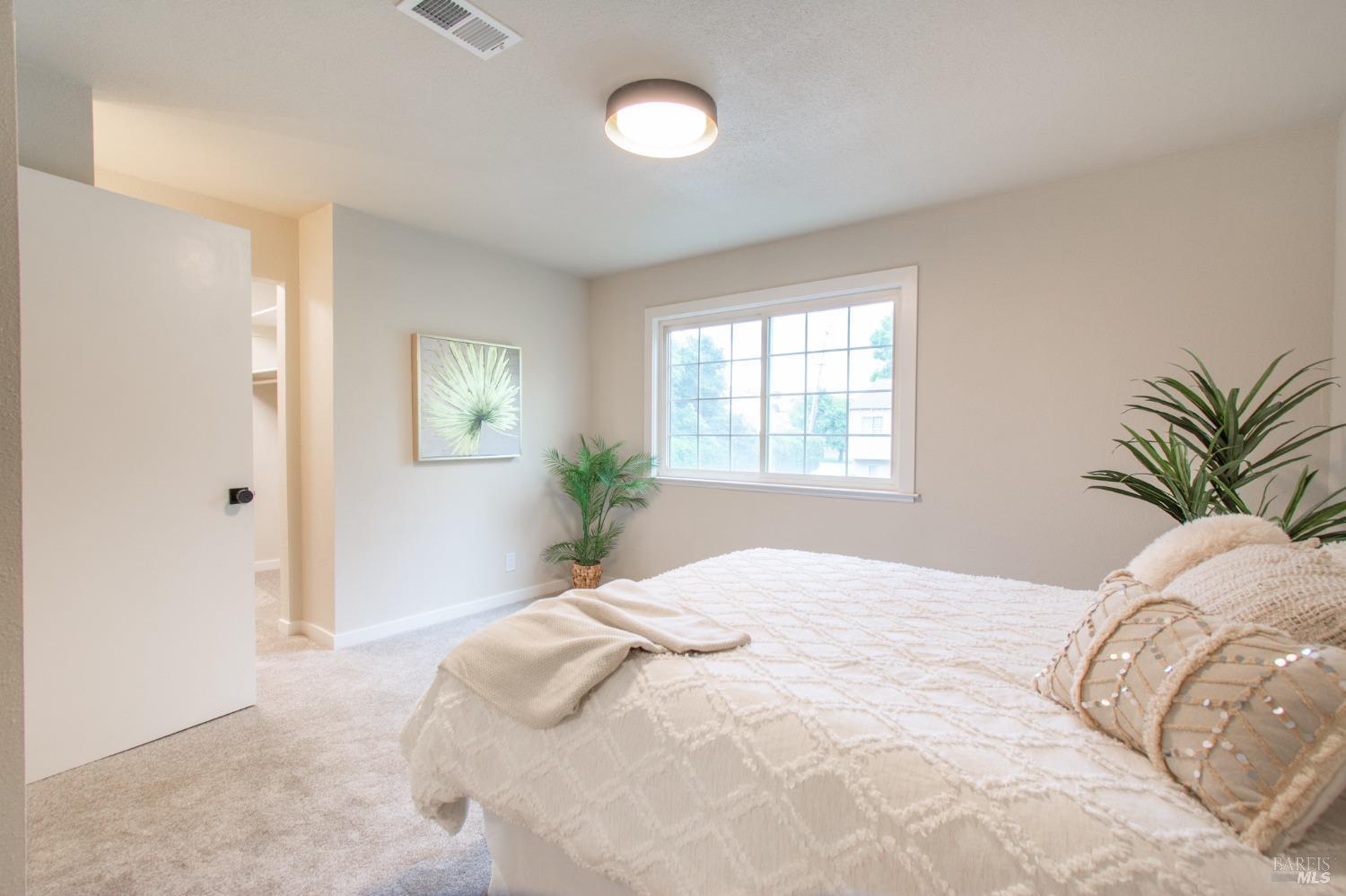 Stinson Avenue, Vacaville, California image 20