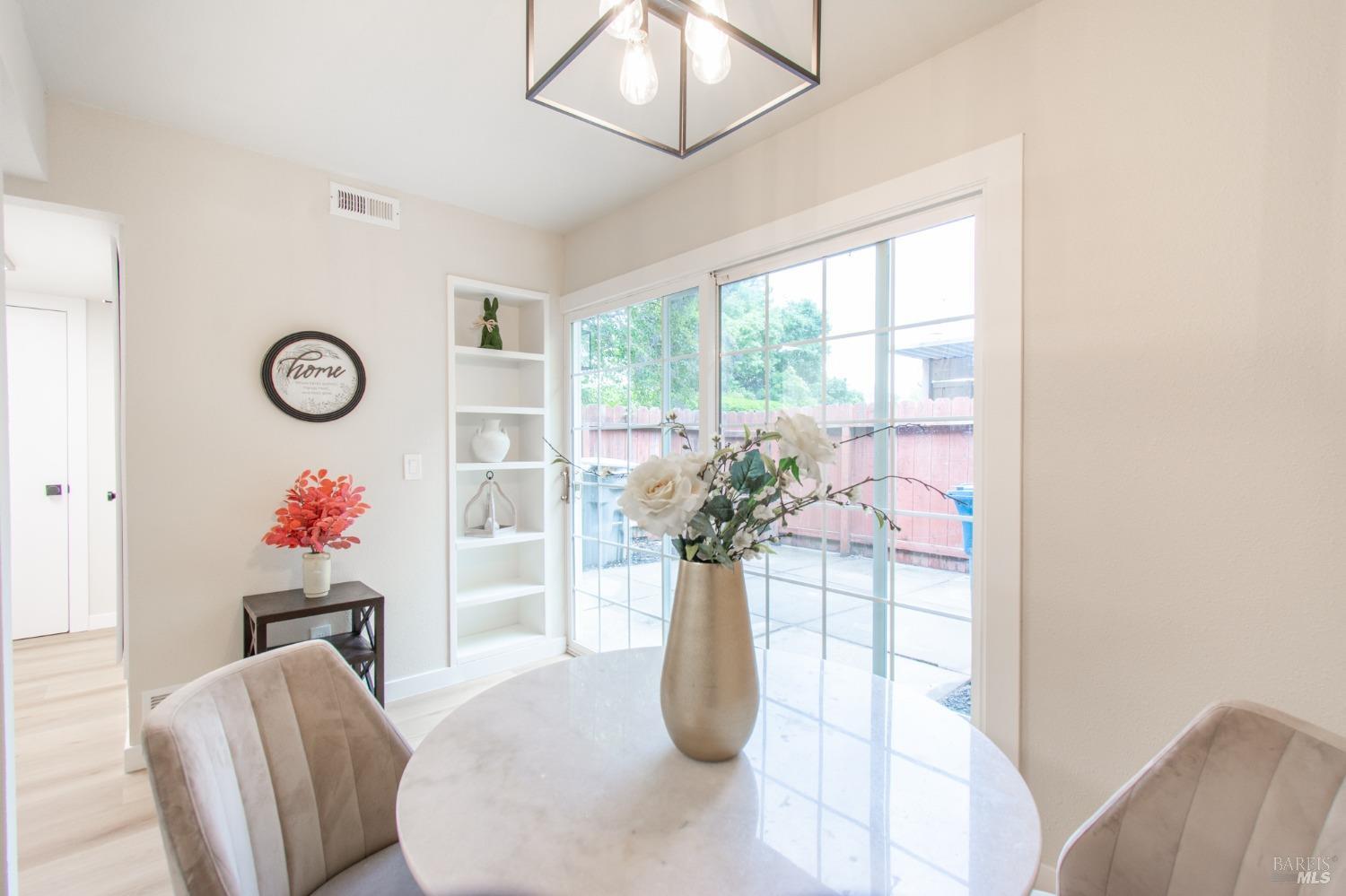 Stinson Avenue, Vacaville, California image 13