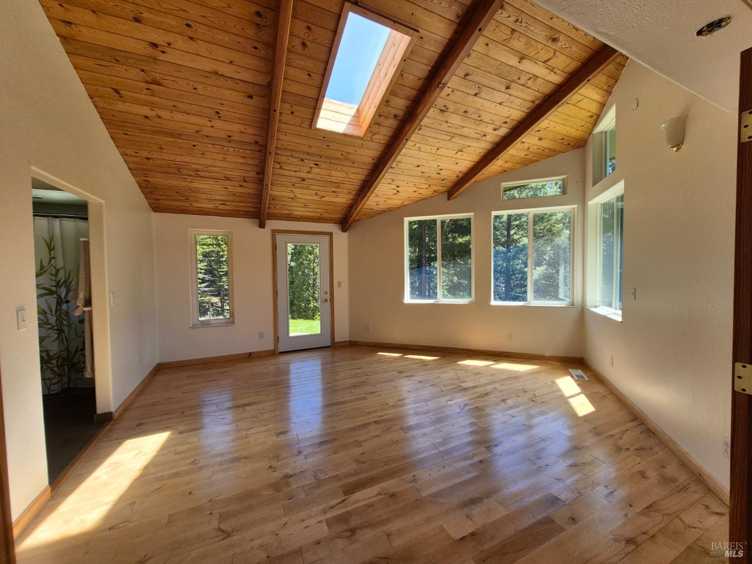 Detail Gallery Image 30 of 93 For 16770 Branscomb Rd, Branscomb,  CA 95454 - 2 Beds | 2 Baths