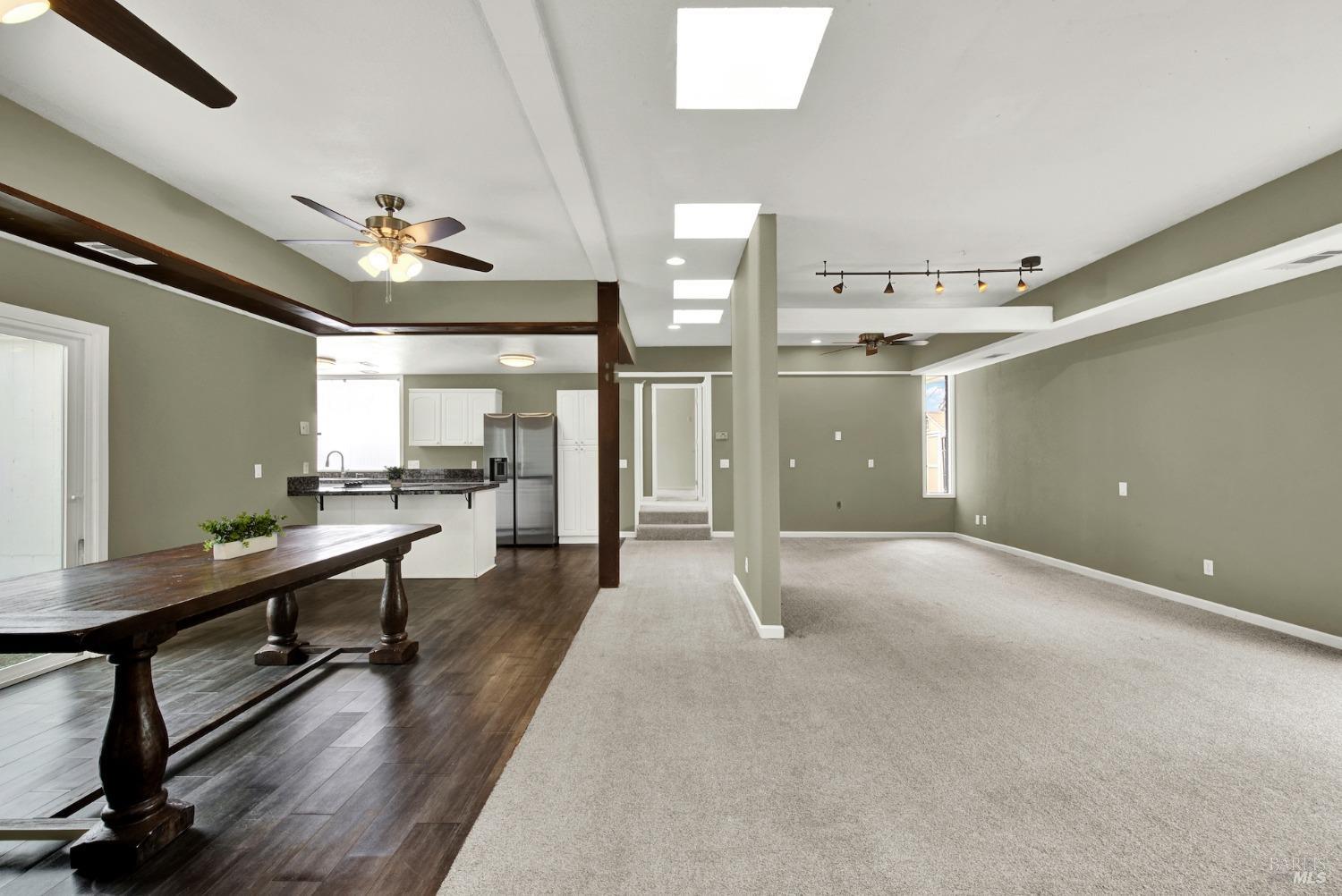 Detail Gallery Image 8 of 77 For 511 Hemlock Ct, Vacaville,  CA 95688 - 3 Beds | 2 Baths