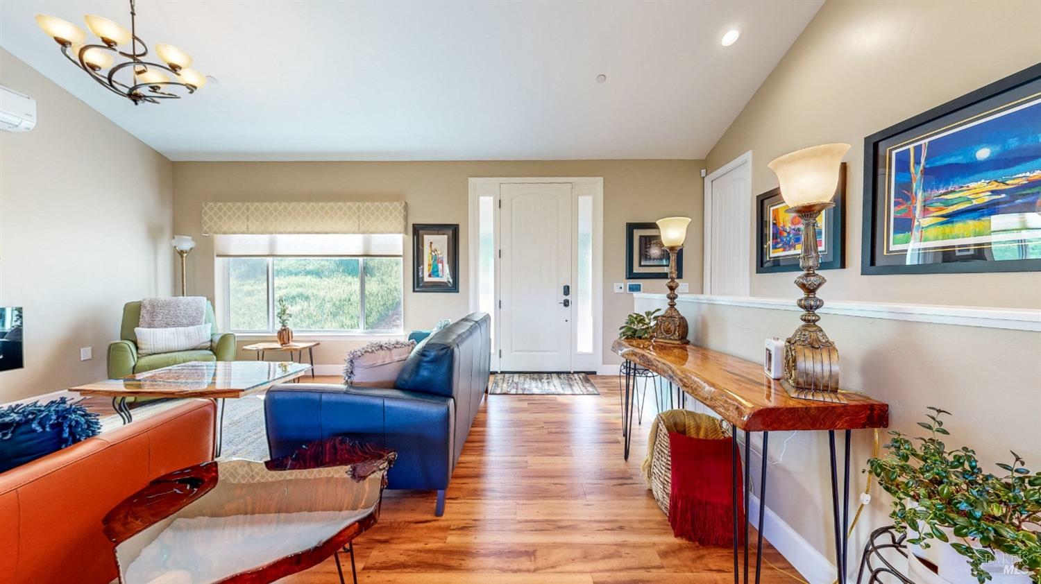 Detail Gallery Image 12 of 65 For 1393 Michele Way, Santa Rosa,  CA 95404 - 3 Beds | 3 Baths