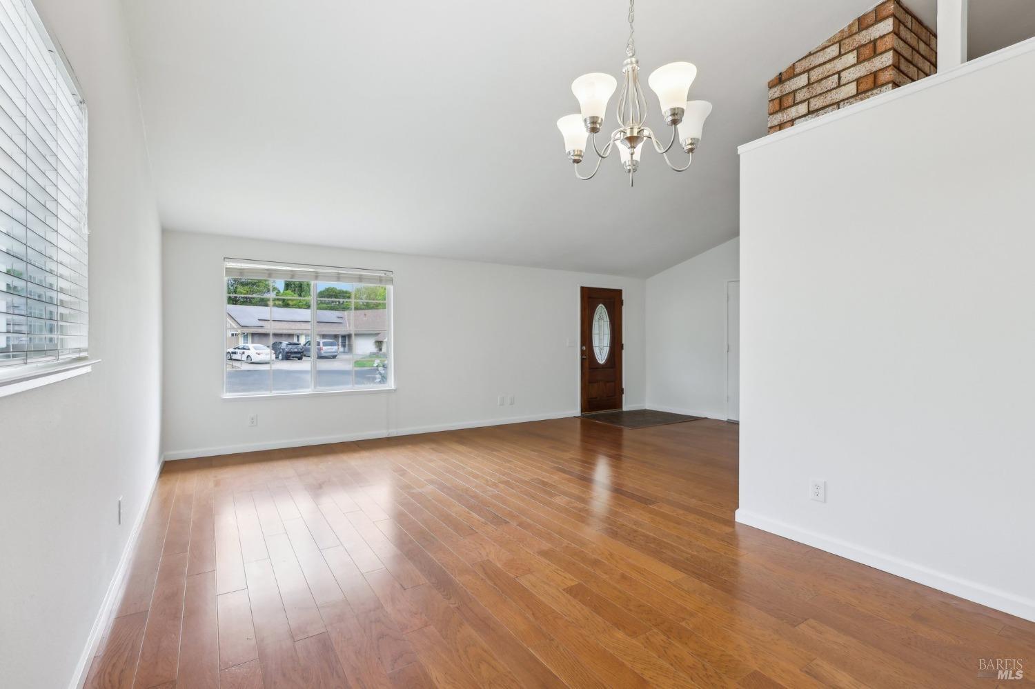 Vista Linda Court, Fairfield, California image 8