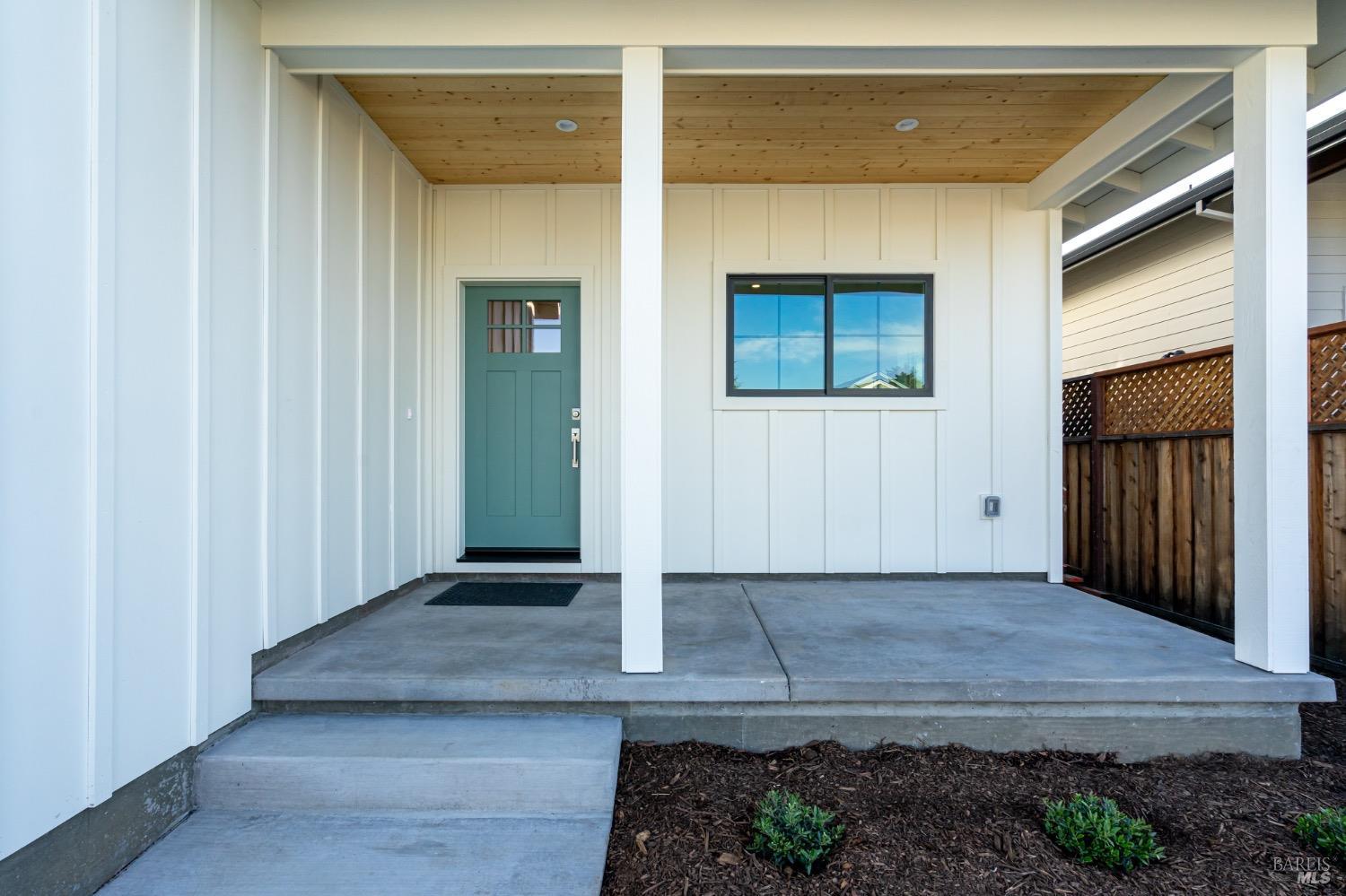 Detail Gallery Image 3 of 35 For 3720 Espresso Ct, Santa Rosa,  CA 95403 - 4 Beds | 2 Baths