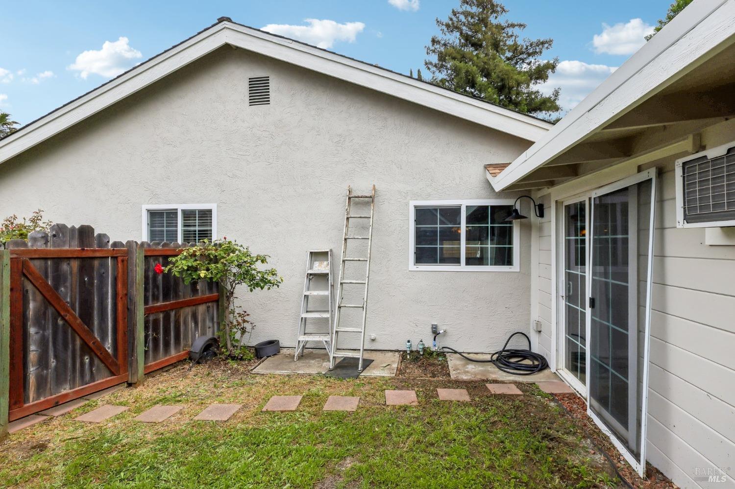 Vista Linda Court, Fairfield, California image 40