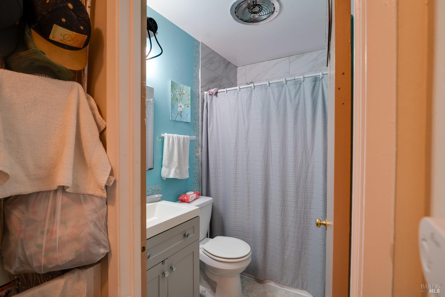 Detail Gallery Image 13 of 16 For 914 Deturk Ave, Santa Rosa,  CA 95404 - – Beds | – Baths