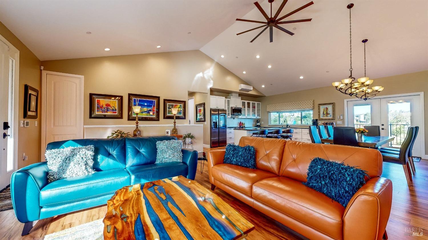 Detail Gallery Image 9 of 65 For 1393 Michele Way, Santa Rosa,  CA 95404 - 3 Beds | 3 Baths
