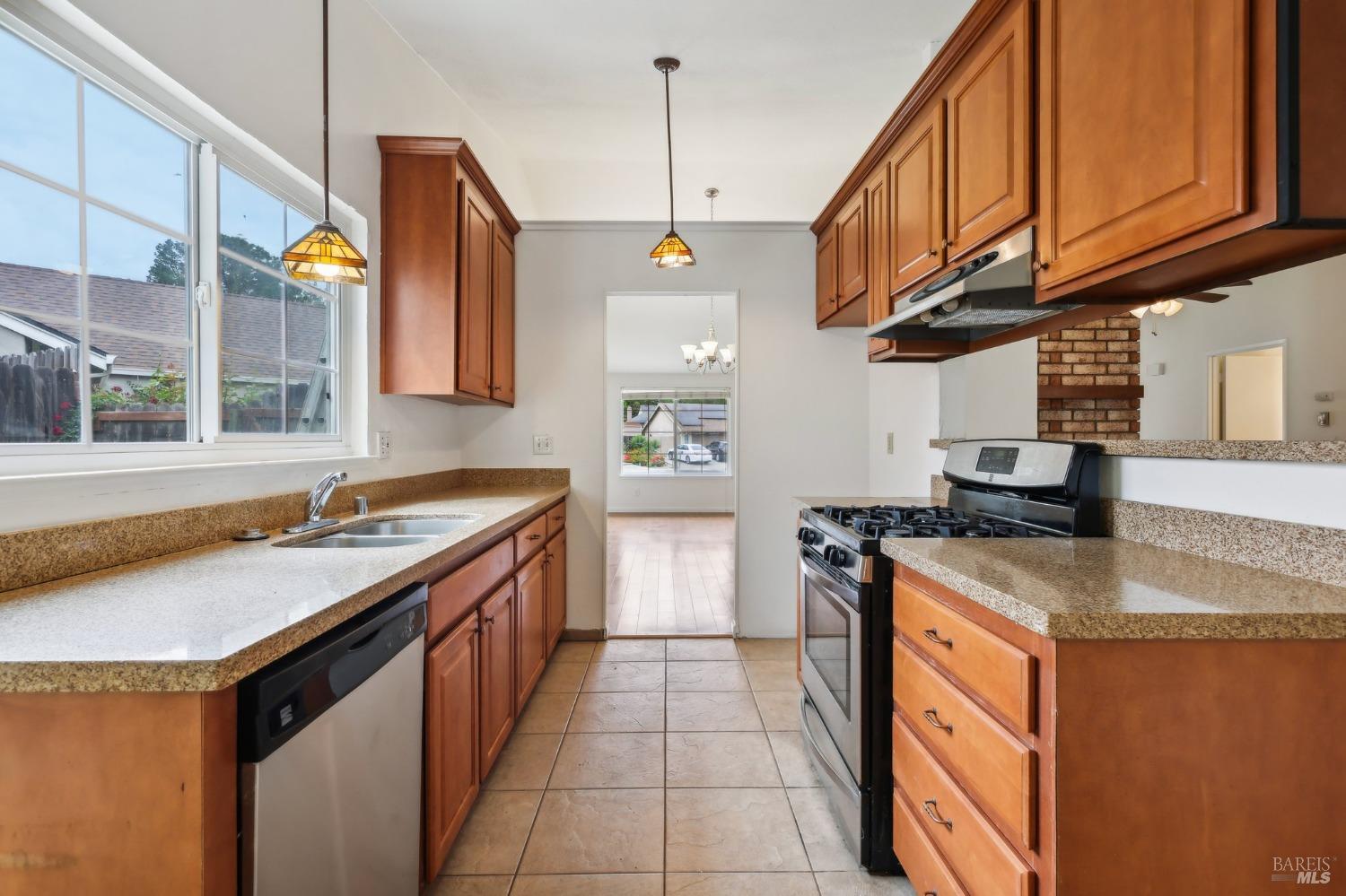 Vista Linda Court, Fairfield, California image 18