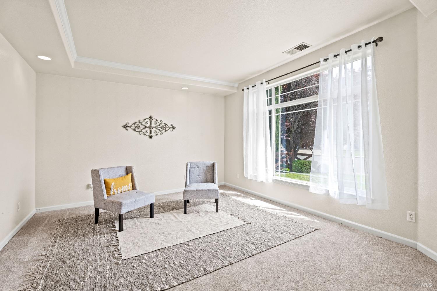 Detail Gallery Image 2 of 34 For 458 Kennwood Dr, Ukiah,  CA 95482 - 3 Beds | 2 Baths