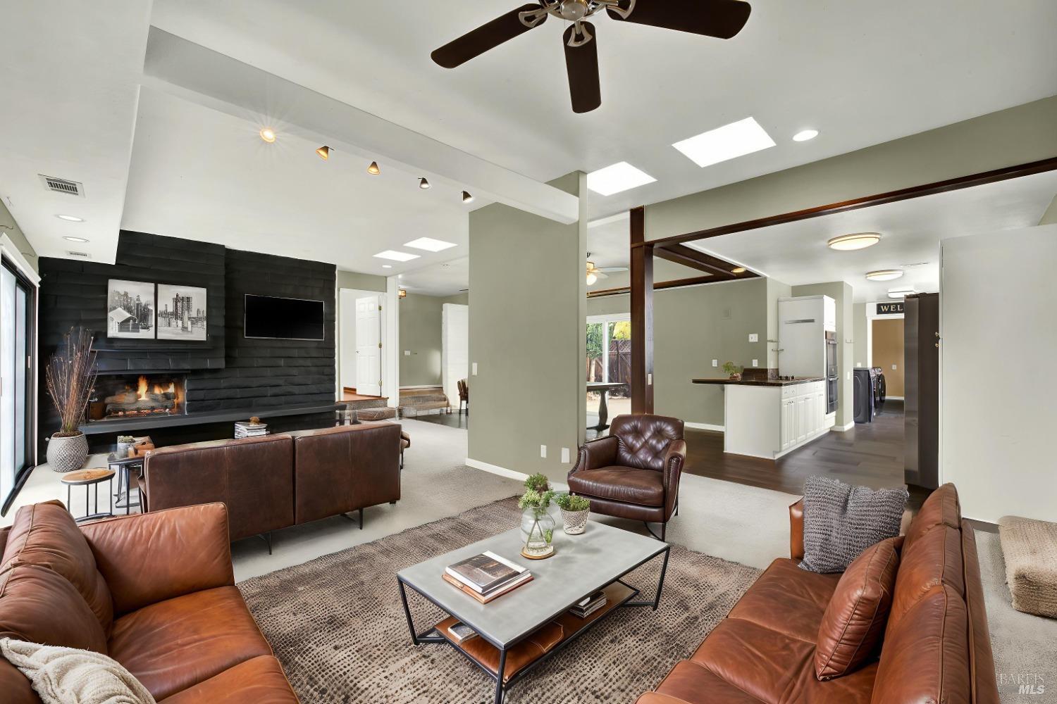 Detail Gallery Image 21 of 77 For 511 Hemlock Ct, Vacaville,  CA 95688 - 3 Beds | 2 Baths