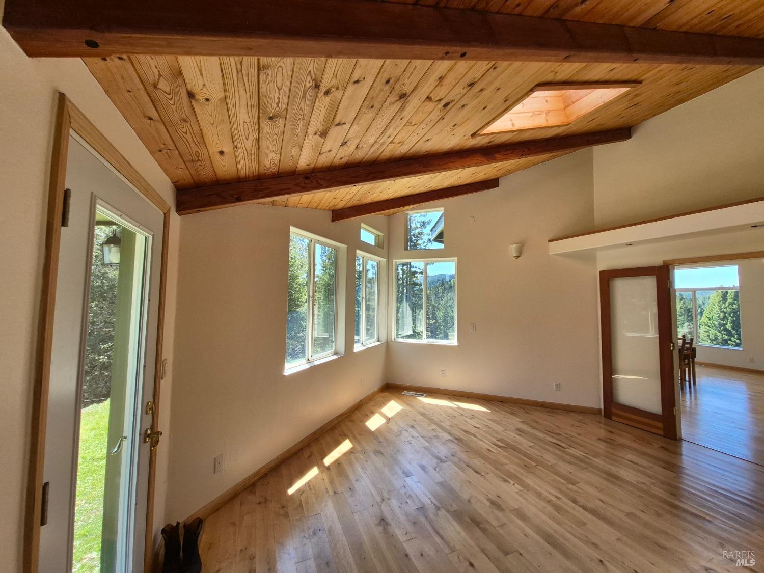 Detail Gallery Image 32 of 93 For 16770 Branscomb Rd, Branscomb,  CA 95454 - 2 Beds | 2 Baths