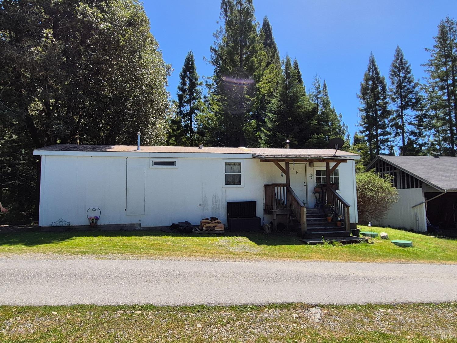 Detail Gallery Image 72 of 93 For 16770 Branscomb Rd, Branscomb,  CA 95454 - 2 Beds | 2 Baths