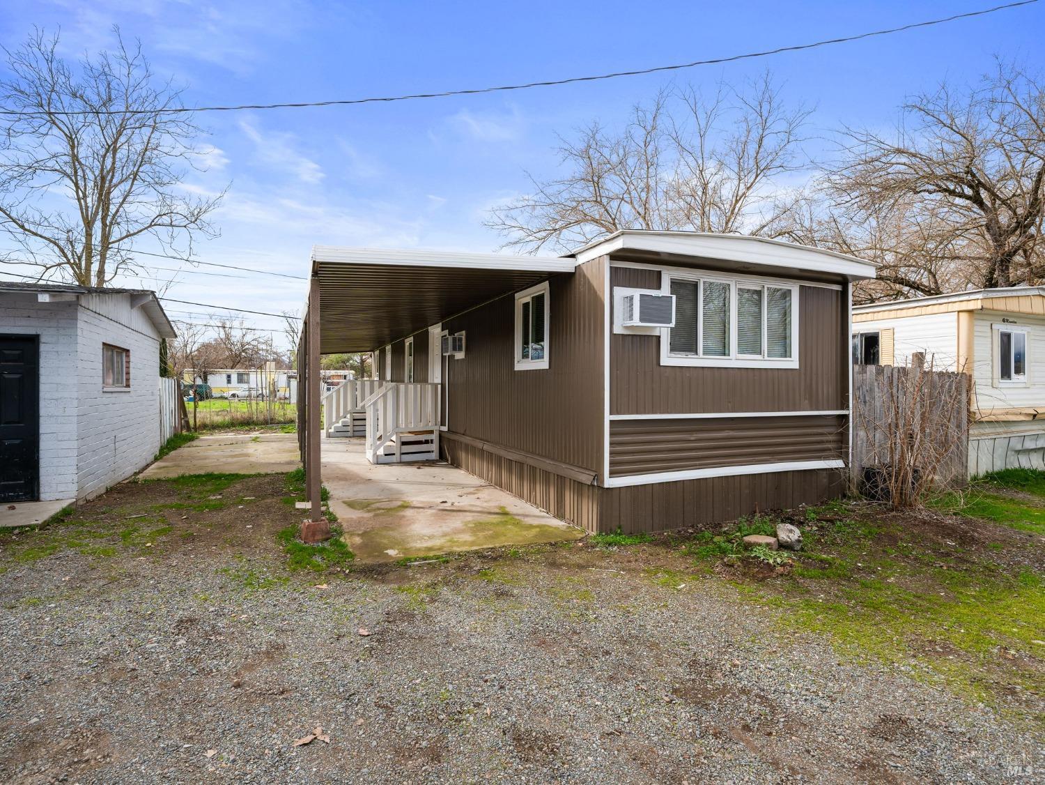 Detail Gallery Image 1 of 25 For 5575 Old Highway 53 Hwy 7, Clearlake,  CA 95422 - 2 Beds | 1/1 Baths
