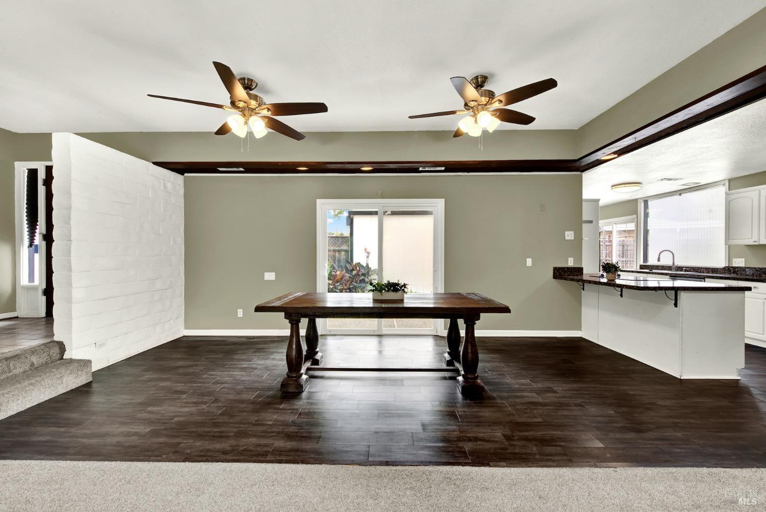 Detail Gallery Image 12 of 77 For 511 Hemlock Ct, Vacaville,  CA 95688 - 3 Beds | 2 Baths