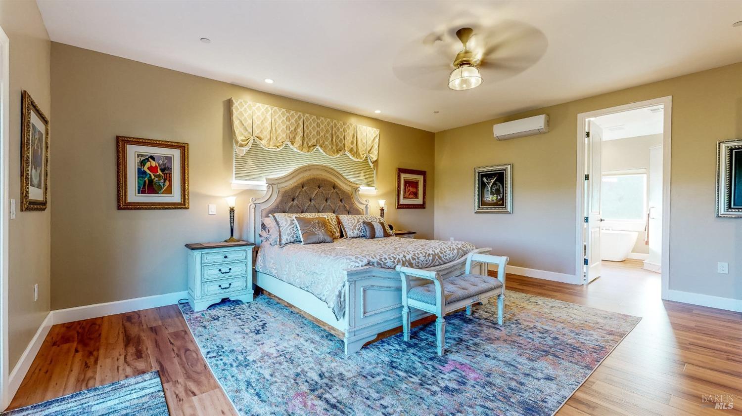 Detail Gallery Image 14 of 65 For 1393 Michele Way, Santa Rosa,  CA 95404 - 3 Beds | 3 Baths