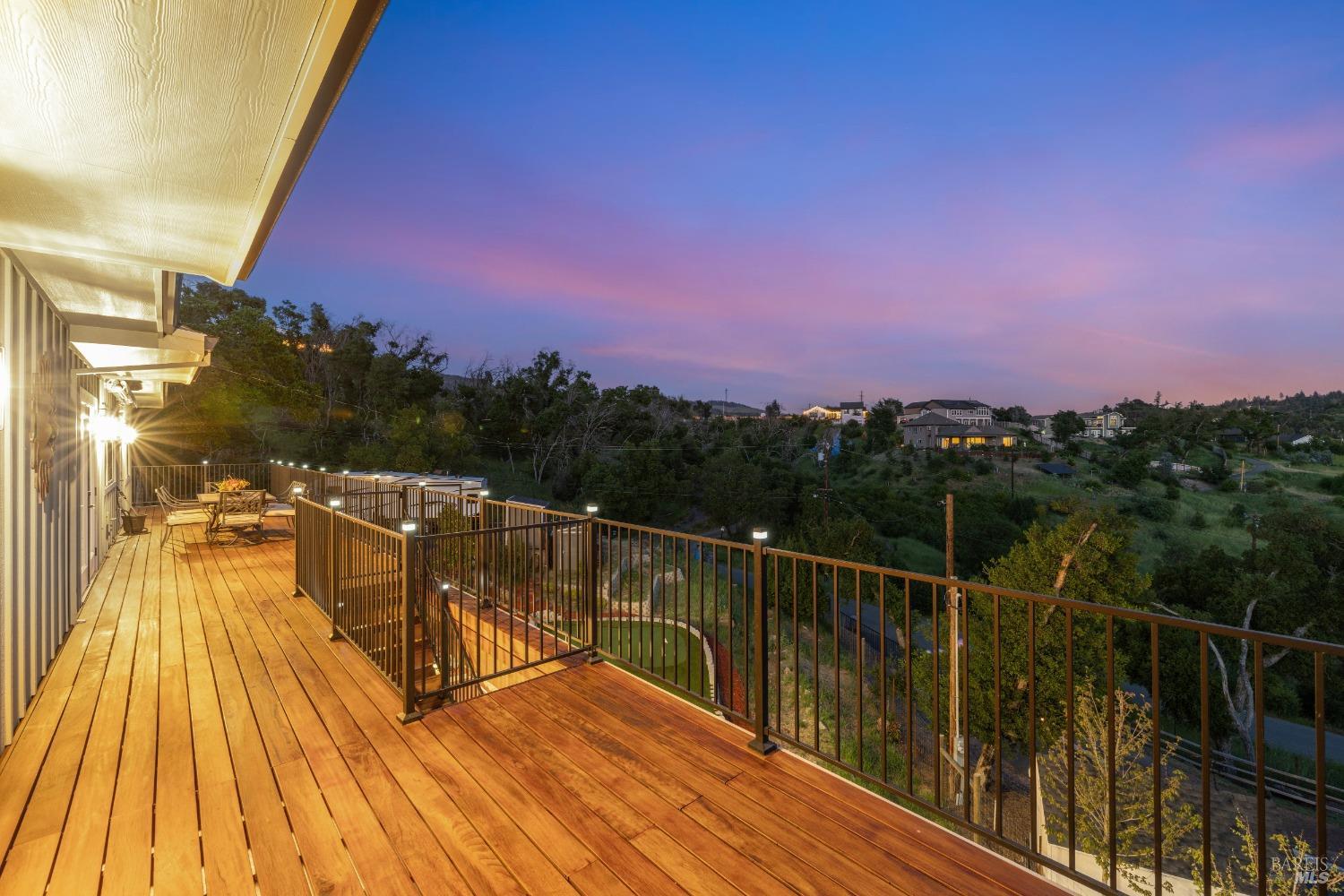 Detail Gallery Image 43 of 65 For 1393 Michele Way, Santa Rosa,  CA 95404 - 3 Beds | 3 Baths