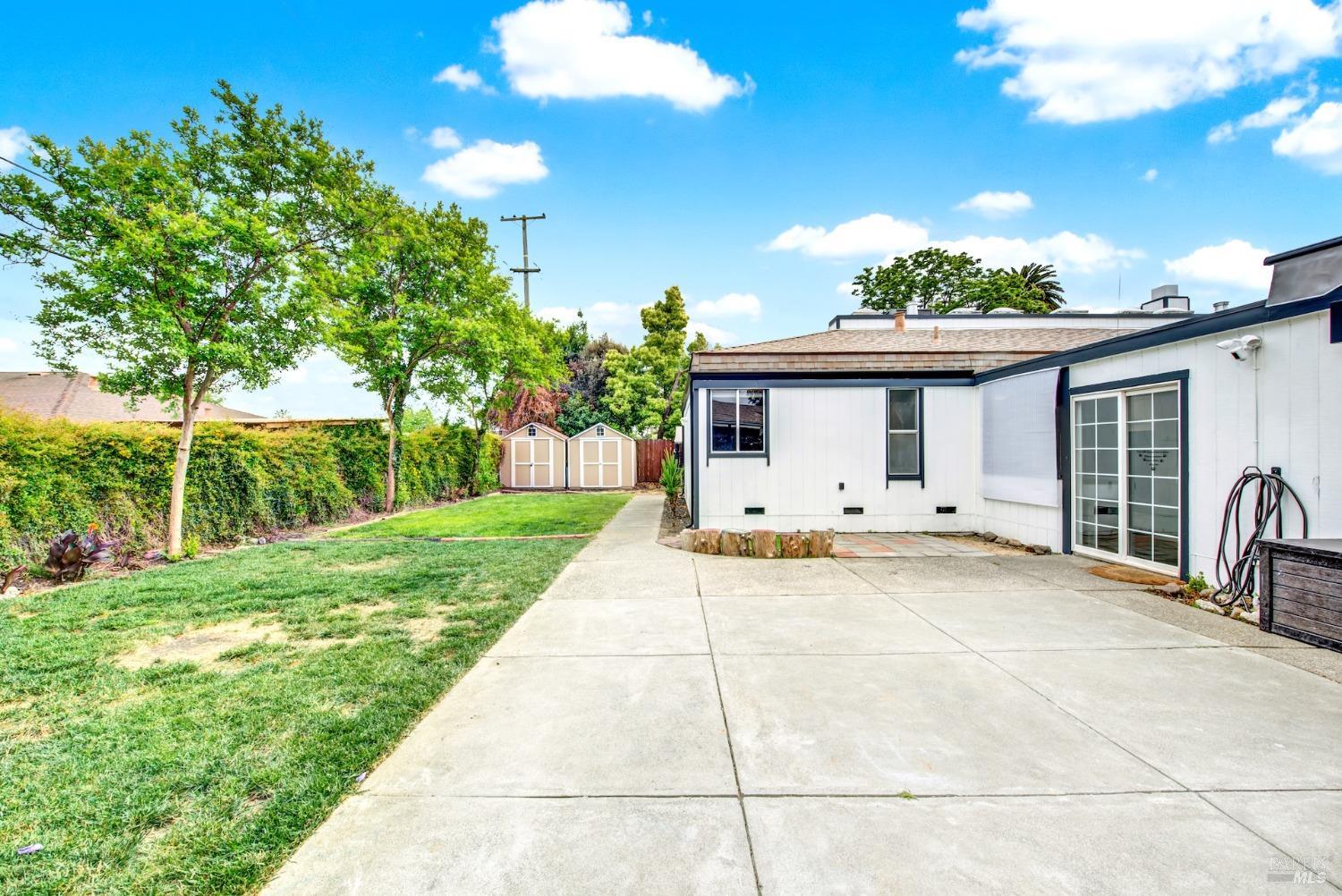 Detail Gallery Image 57 of 77 For 511 Hemlock Ct, Vacaville,  CA 95688 - 3 Beds | 2 Baths