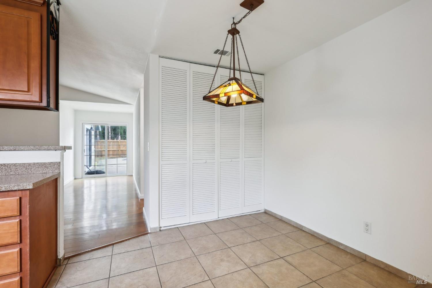 Vista Linda Court, Fairfield, California image 14