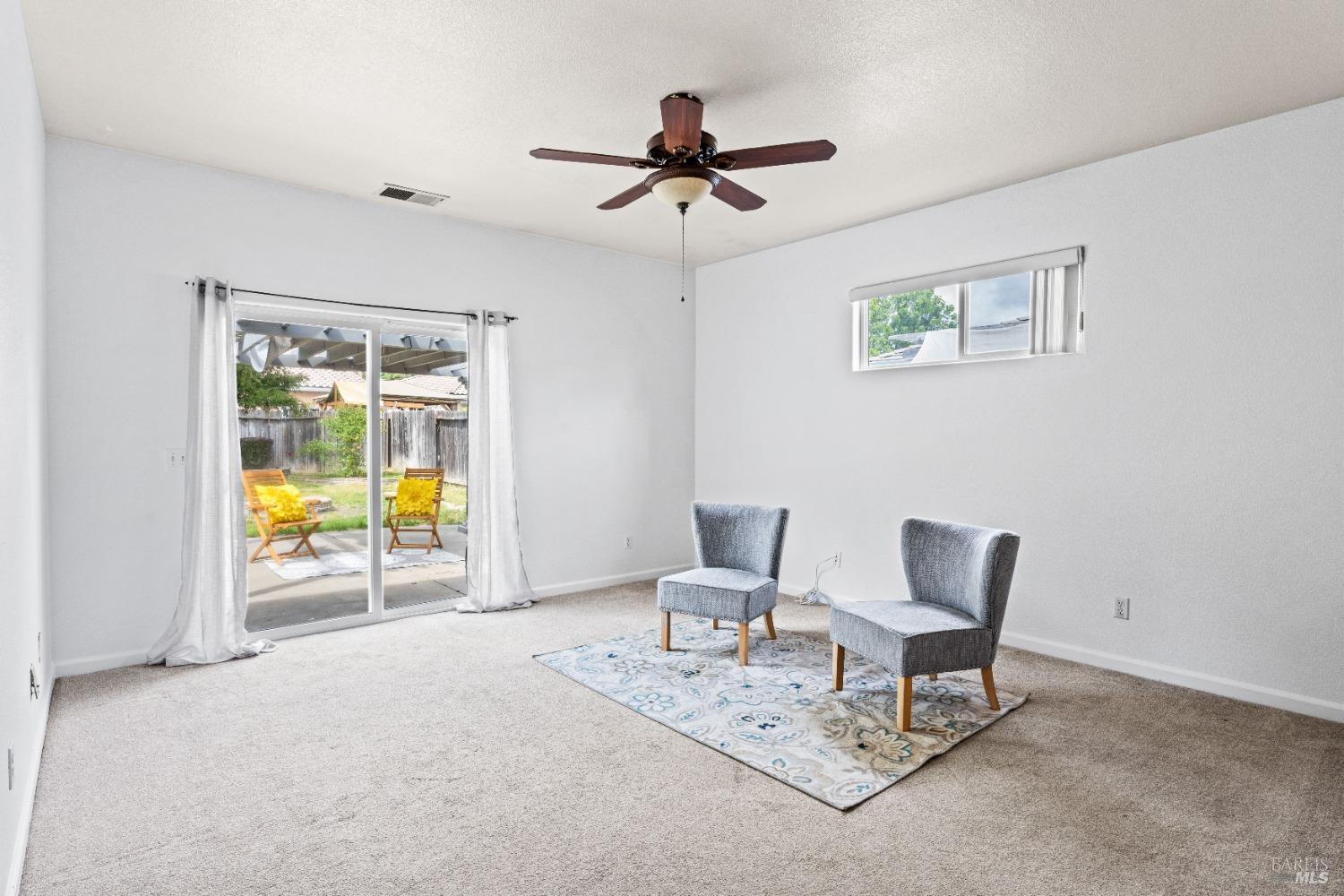 Detail Gallery Image 10 of 34 For 458 Kennwood Dr, Ukiah,  CA 95482 - 3 Beds | 2 Baths