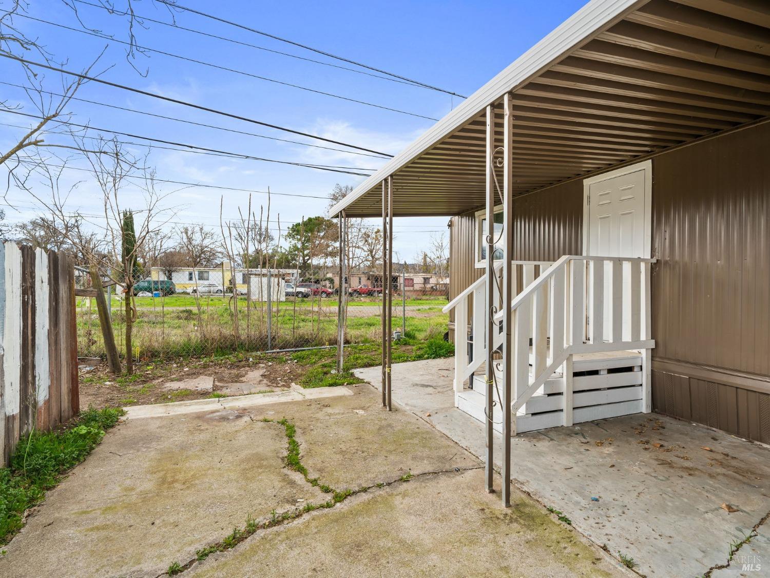 Detail Gallery Image 2 of 25 For 5575 Old Highway 53 Hwy 7, Clearlake,  CA 95422 - 2 Beds | 1/1 Baths