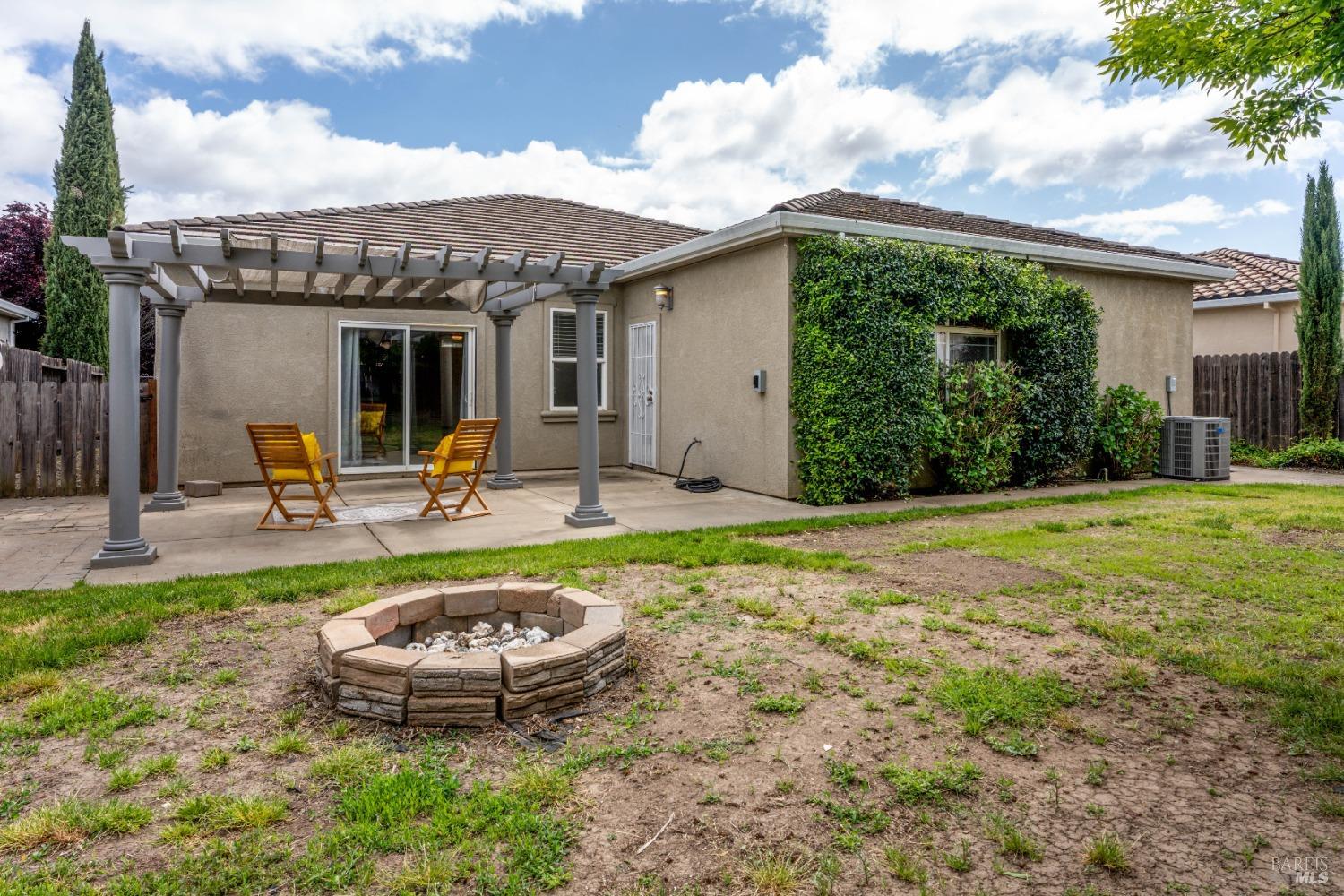 Detail Gallery Image 24 of 34 For 458 Kennwood Dr, Ukiah,  CA 95482 - 3 Beds | 2 Baths