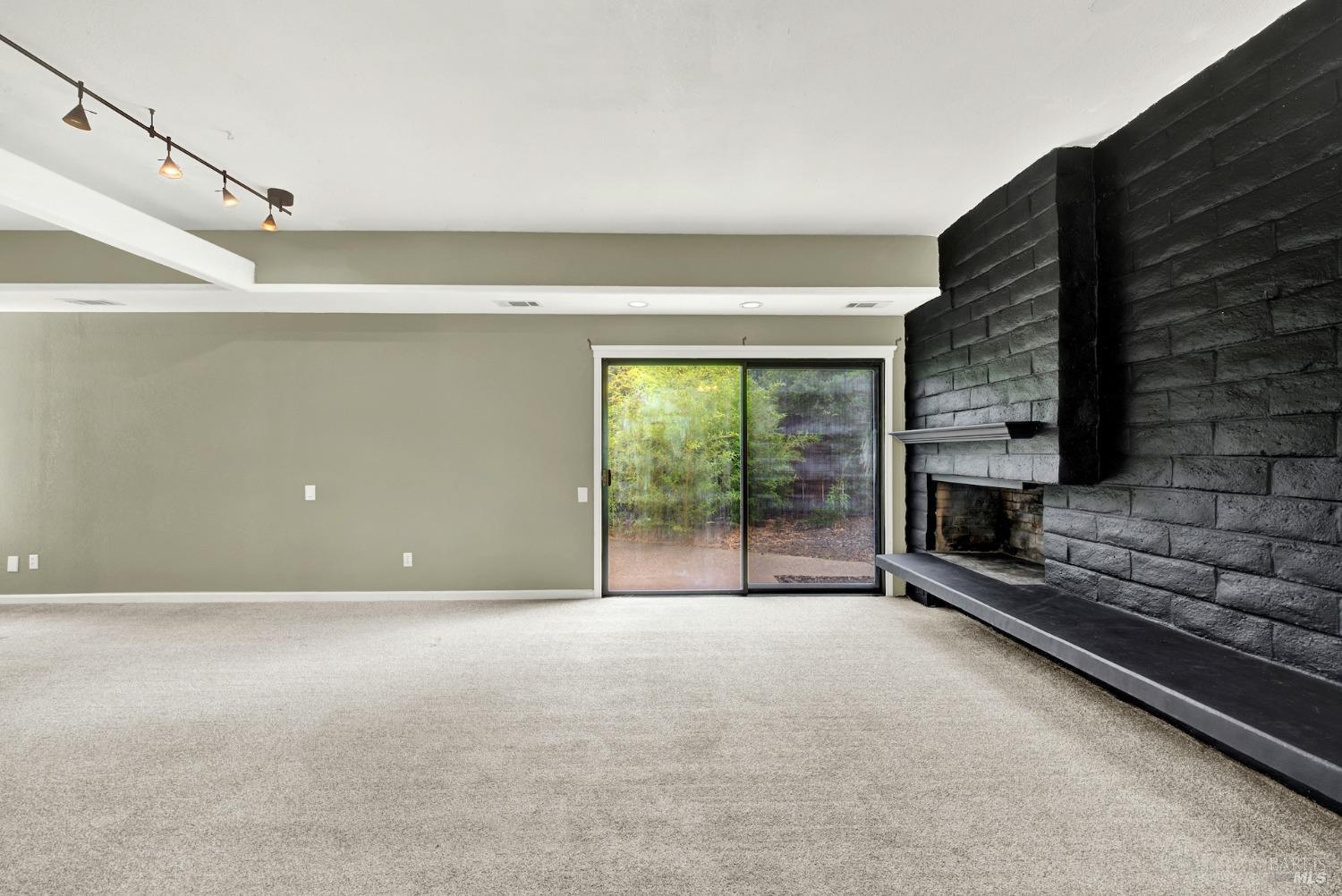 Detail Gallery Image 15 of 77 For 511 Hemlock Ct, Vacaville,  CA 95688 - 3 Beds | 2 Baths