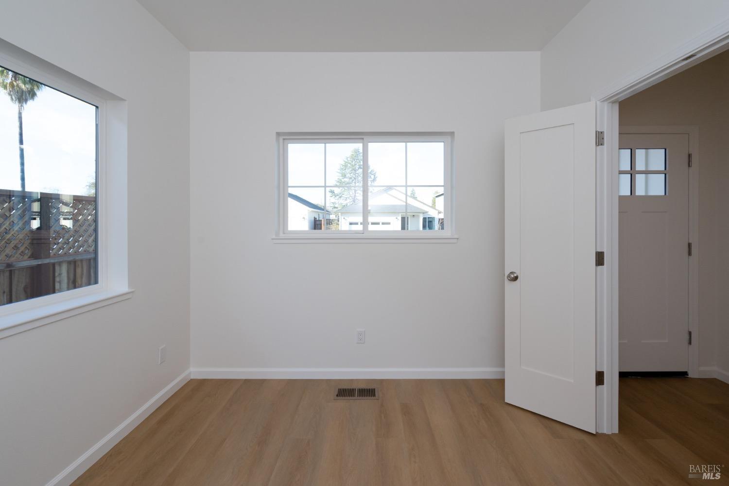 Detail Gallery Image 13 of 35 For 3720 Espresso Ct, Santa Rosa,  CA 95403 - 4 Beds | 2 Baths