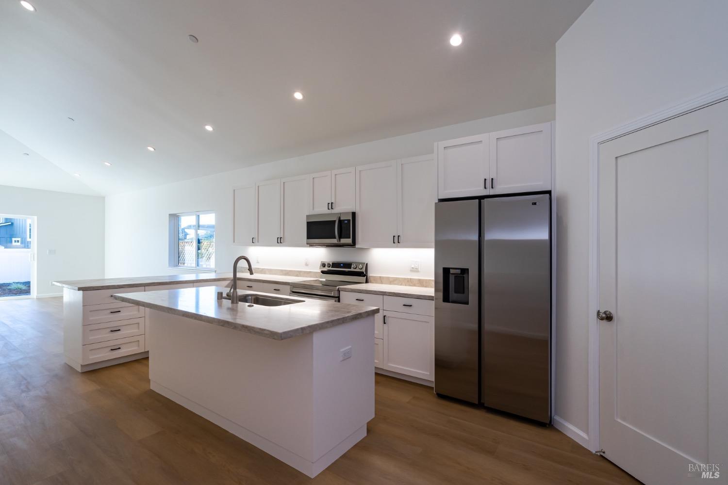 Detail Gallery Image 5 of 35 For 3720 Espresso Ct, Santa Rosa,  CA 95403 - 4 Beds | 2 Baths