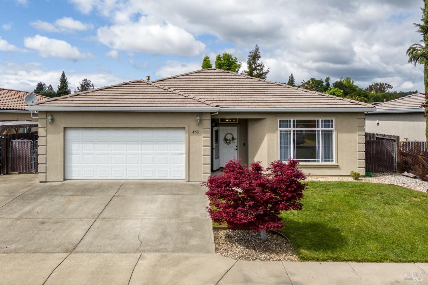 Detail Gallery Image 1 of 34 For 458 Kennwood Dr, Ukiah,  CA 95482 - 3 Beds | 2 Baths