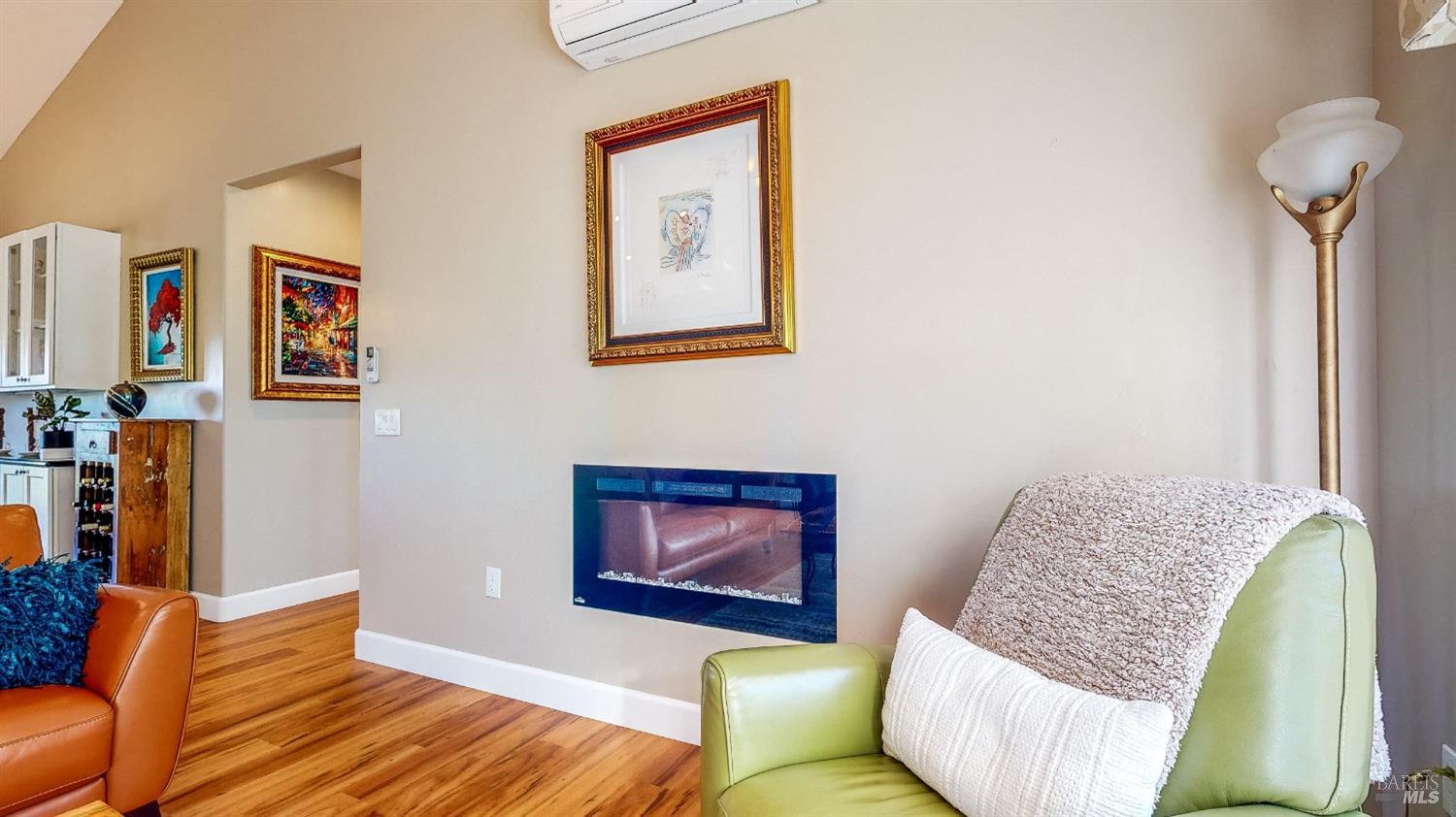 Detail Gallery Image 10 of 65 For 1393 Michele Way, Santa Rosa,  CA 95404 - 3 Beds | 3 Baths